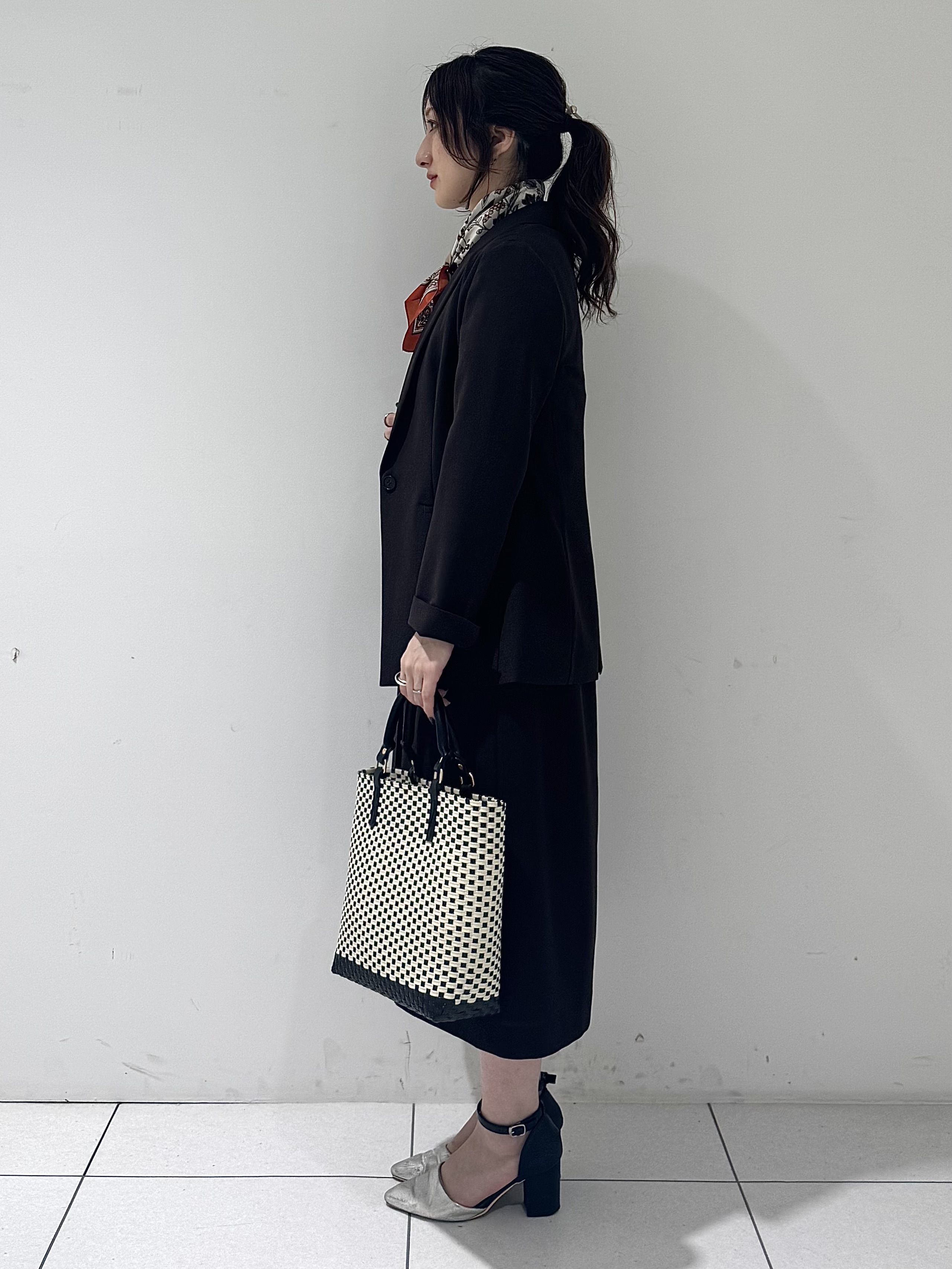 そんさんの「INDIVI｜【洗える／UVケア／麻調】シングルジャケット」を使ったコーディネート