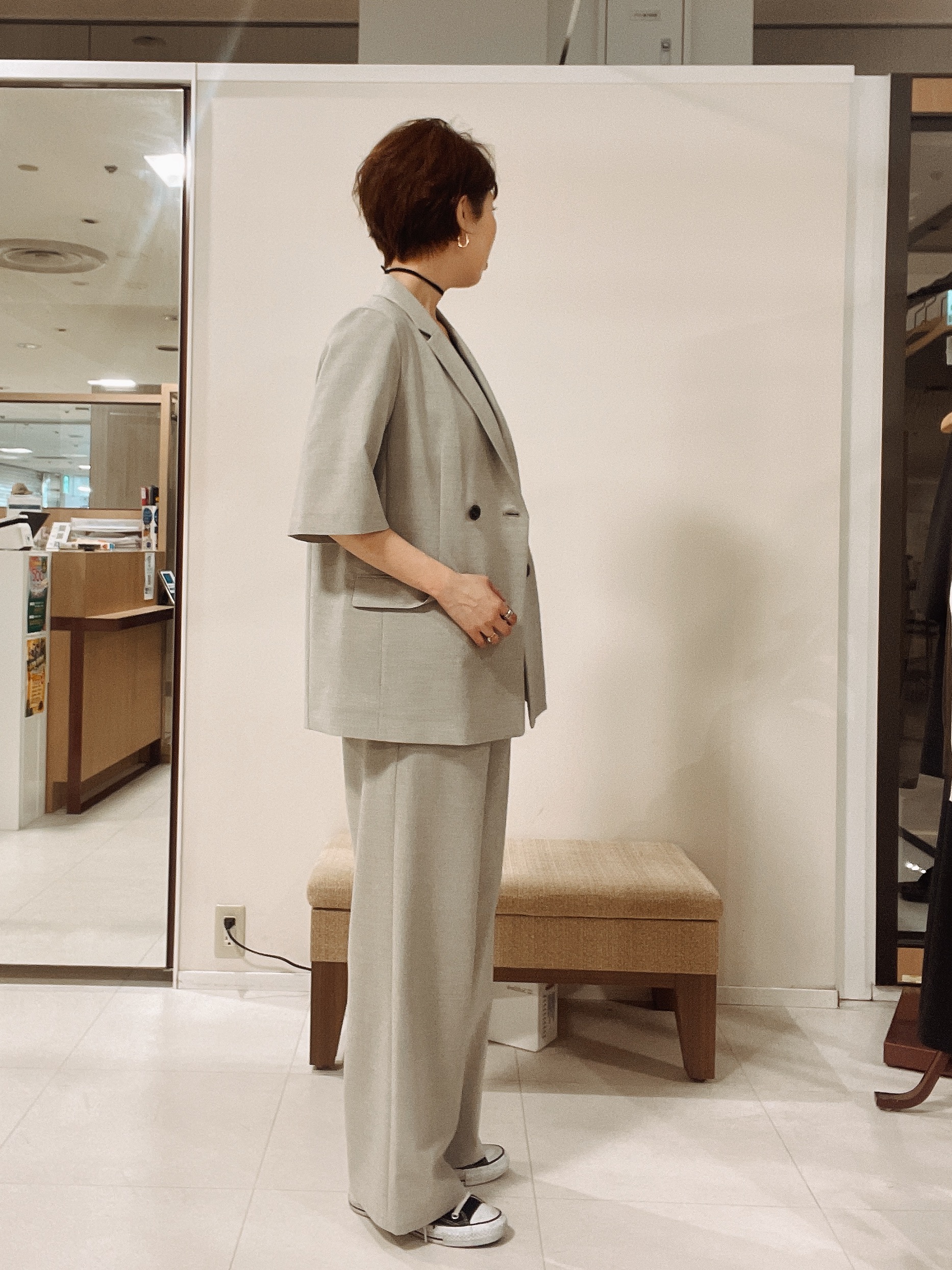 IWAMOさんの「UNTITLED｜【シワになりにくい/セットアップ可/接触冷感】ハーフスリーブジャケット」を使ったコーディネート