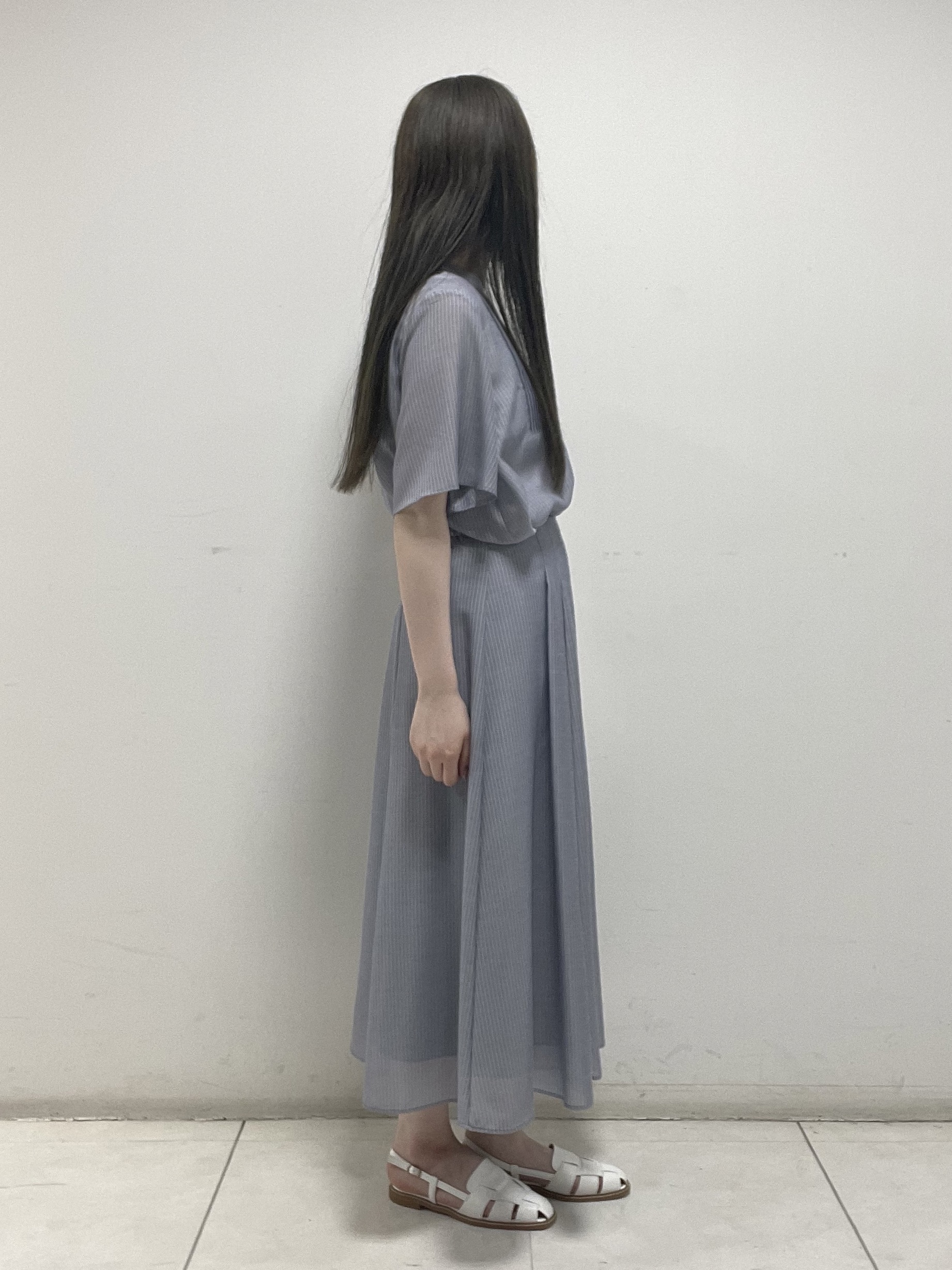 mさんの「INDIVI｜【接触冷感/洗える】シアーシャンブレーピンタックブラウス」を使ったコーディネート