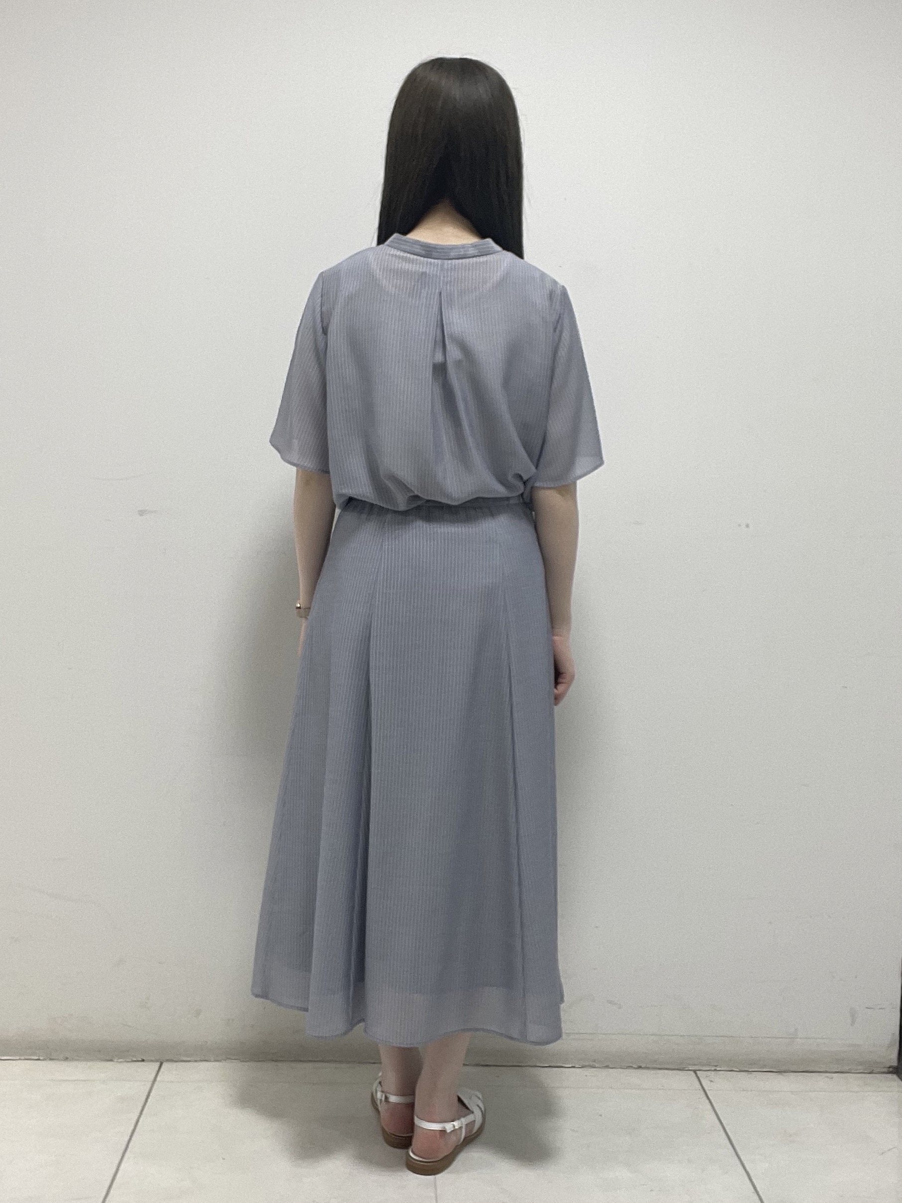 mさんの「INDIVI｜【接触冷感/洗える】シアーシャンブレーピンタックブラウス」を使ったコーディネート