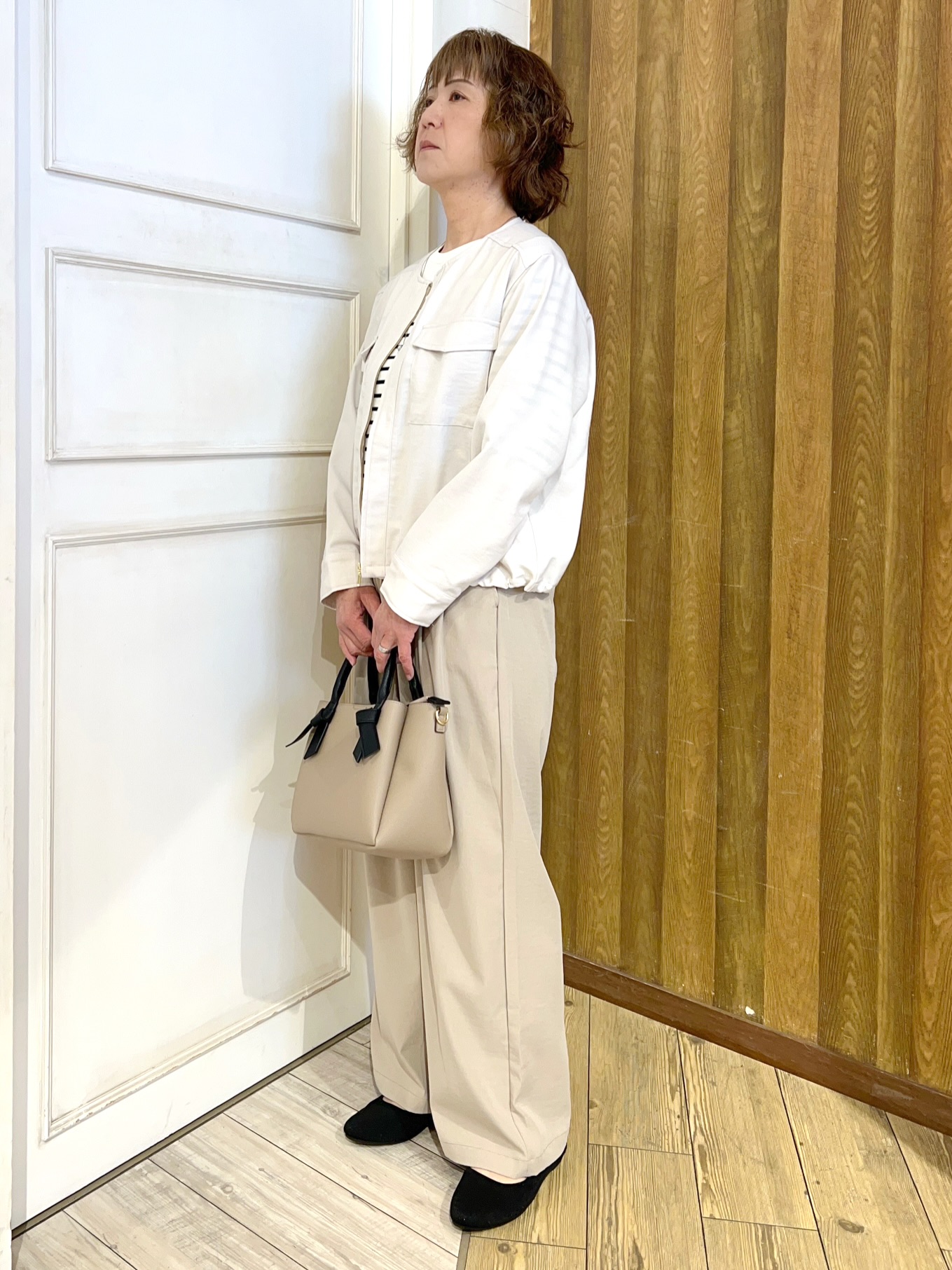 yuriyuriさんの「SHOO･LA･RUE｜【S-LL】サッと羽織れてきれい見え　フラップポケット ノーカラーブルゾン」を使ったコーディネート