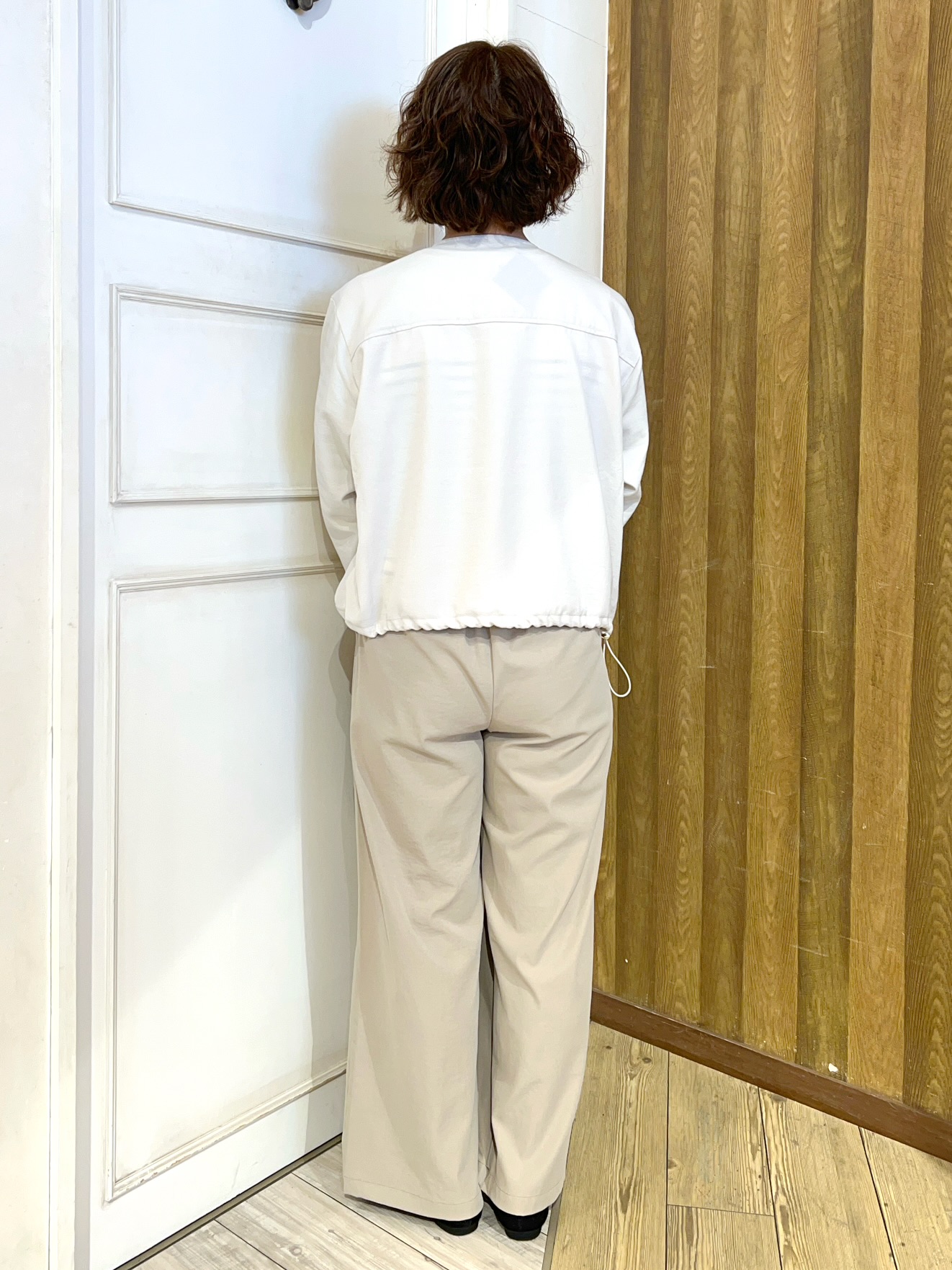 yuriyuriさんの「SHOO･LA･RUE｜【S-LL】サッと羽織れてきれい見え　フラップポケット ノーカラーブルゾン」を使ったコーディネート