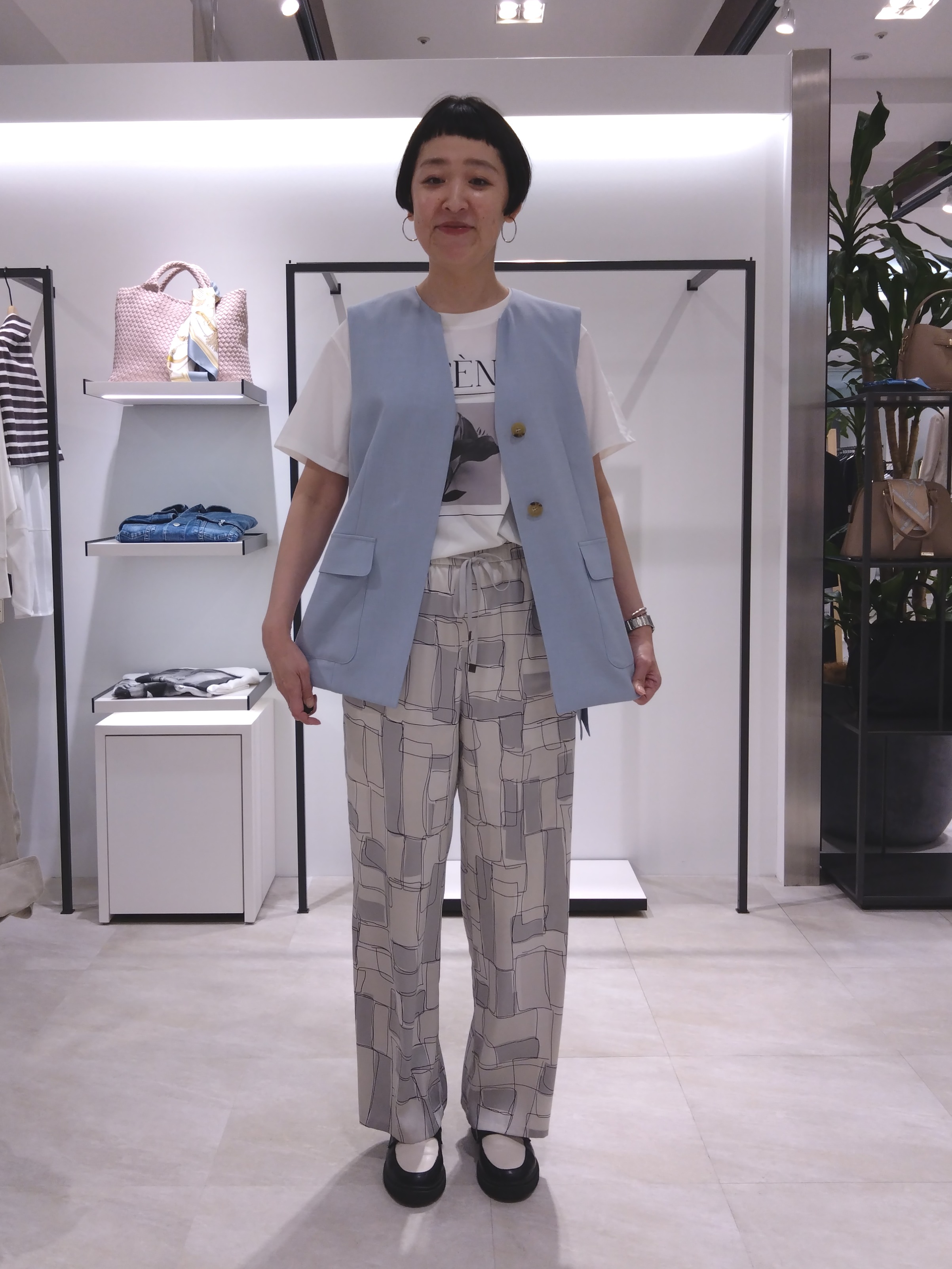 まちこさんの「UNTITLED｜【UV/接触冷感/セットアップ可】スラブワイドパンツ」を使ったコーディネート