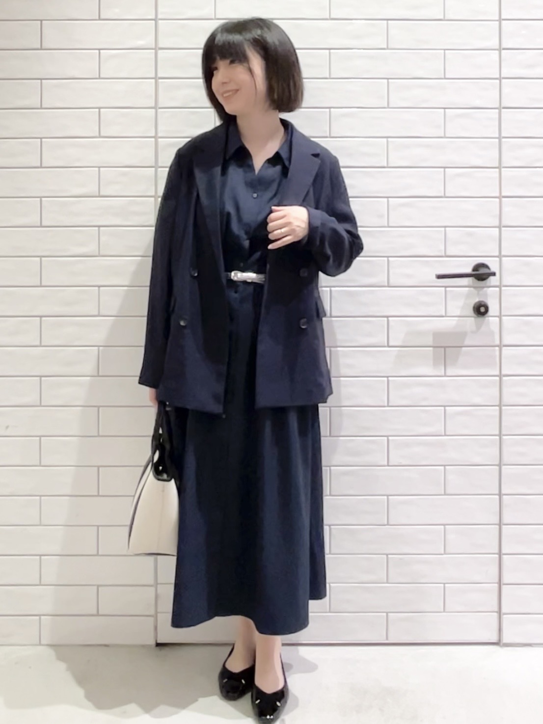 しおりさんの「OPAQUE.CLIP｜【UV／接触冷感】ダブルブレストジャケット《防シワ加工／洗える》」を使ったコーディネート