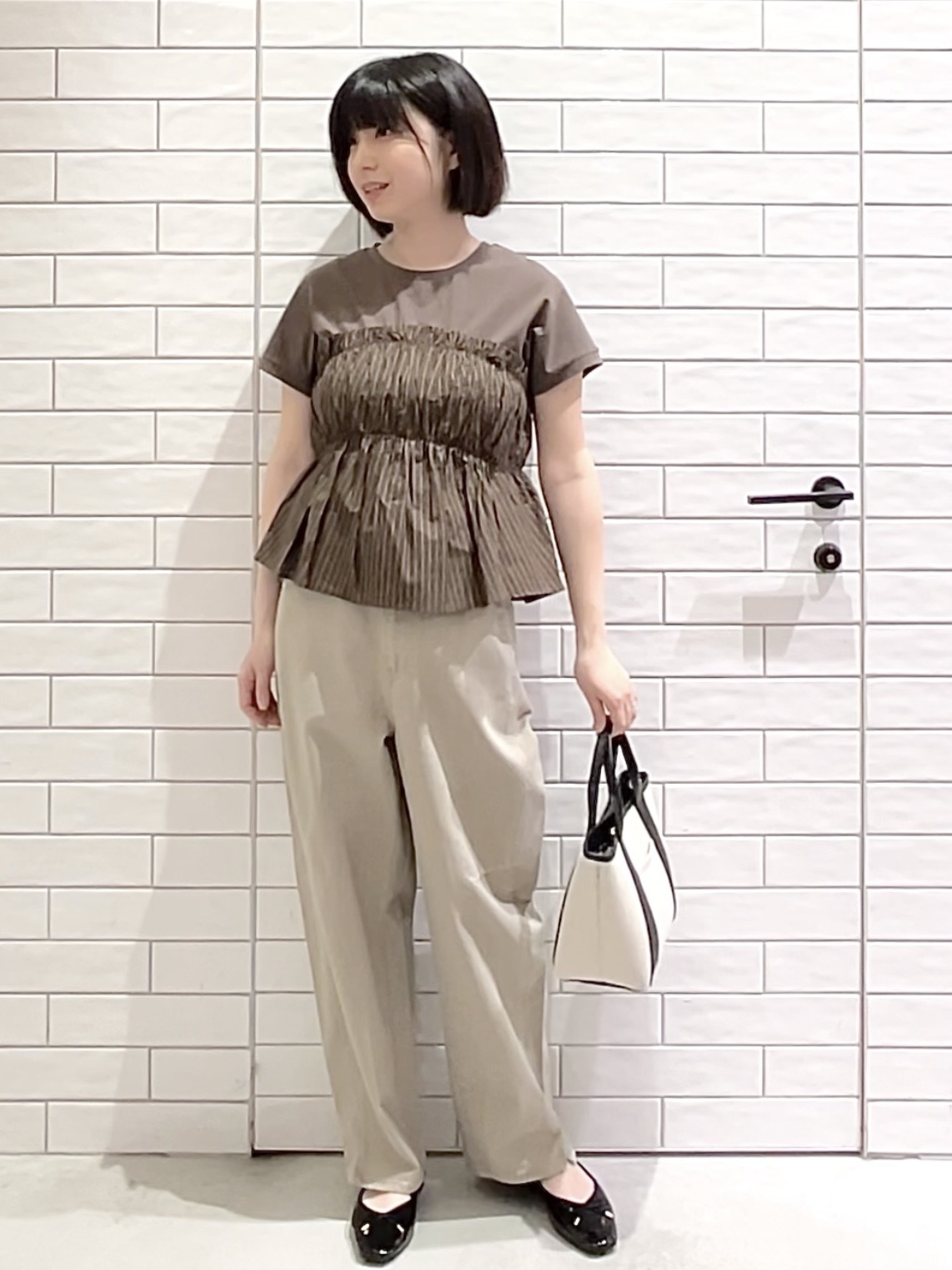 しおりさんの「OPAQUE.CLIP｜ビスチェドッキングTシャツ【洗濯機OK】」を使ったコーディネート