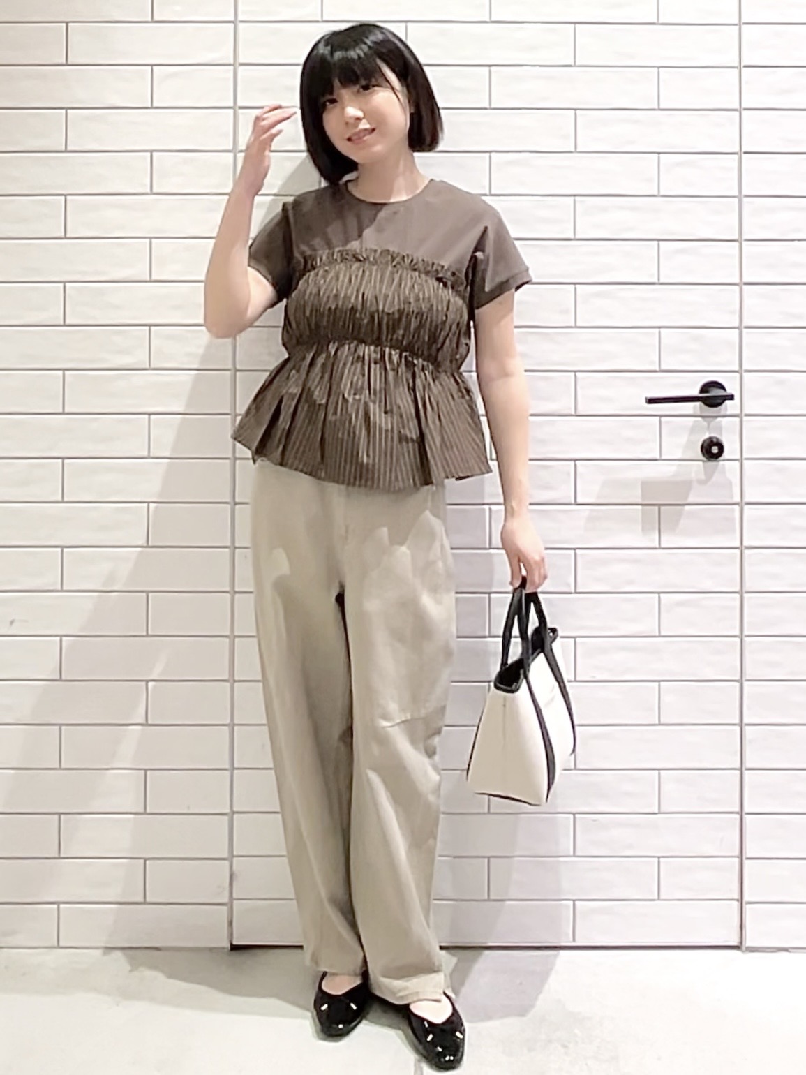 しおりさんの「OPAQUE.CLIP｜ビスチェドッキングTシャツ【洗濯機OK】」を使ったコーディネート