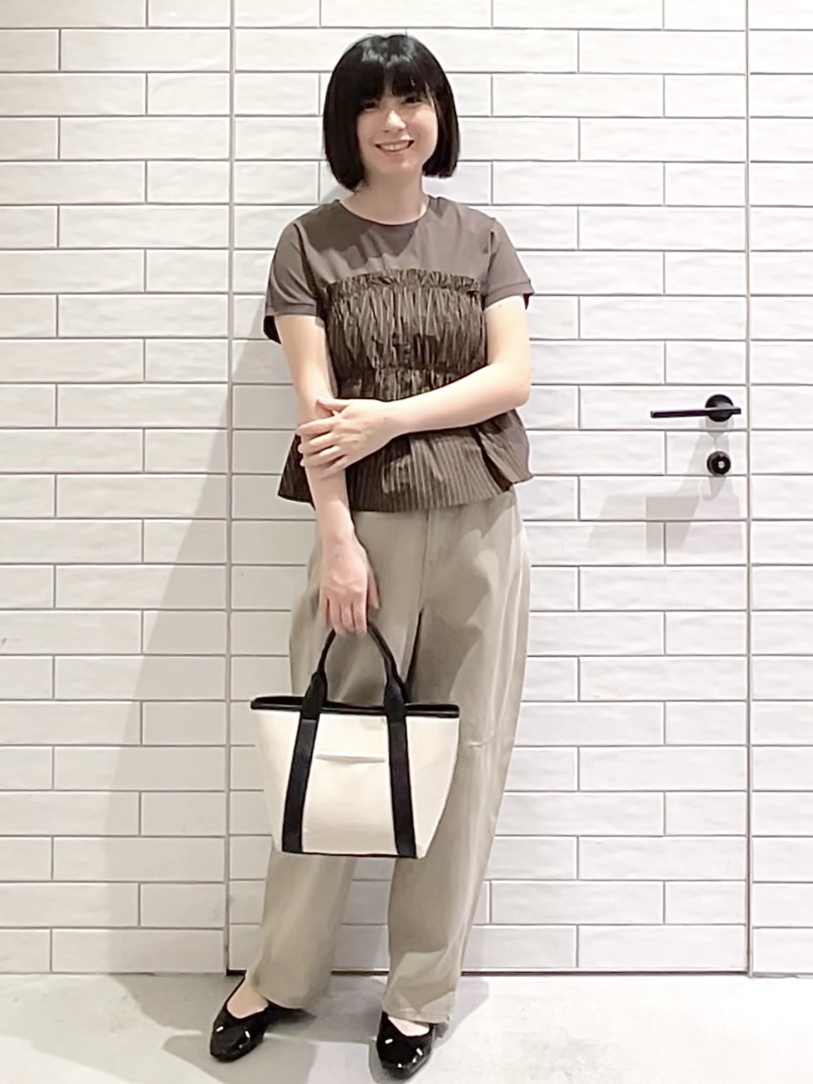 しおりさんの「OPAQUE.CLIP｜ビスチェドッキングTシャツ【洗濯機OK】」を使ったコーディネート