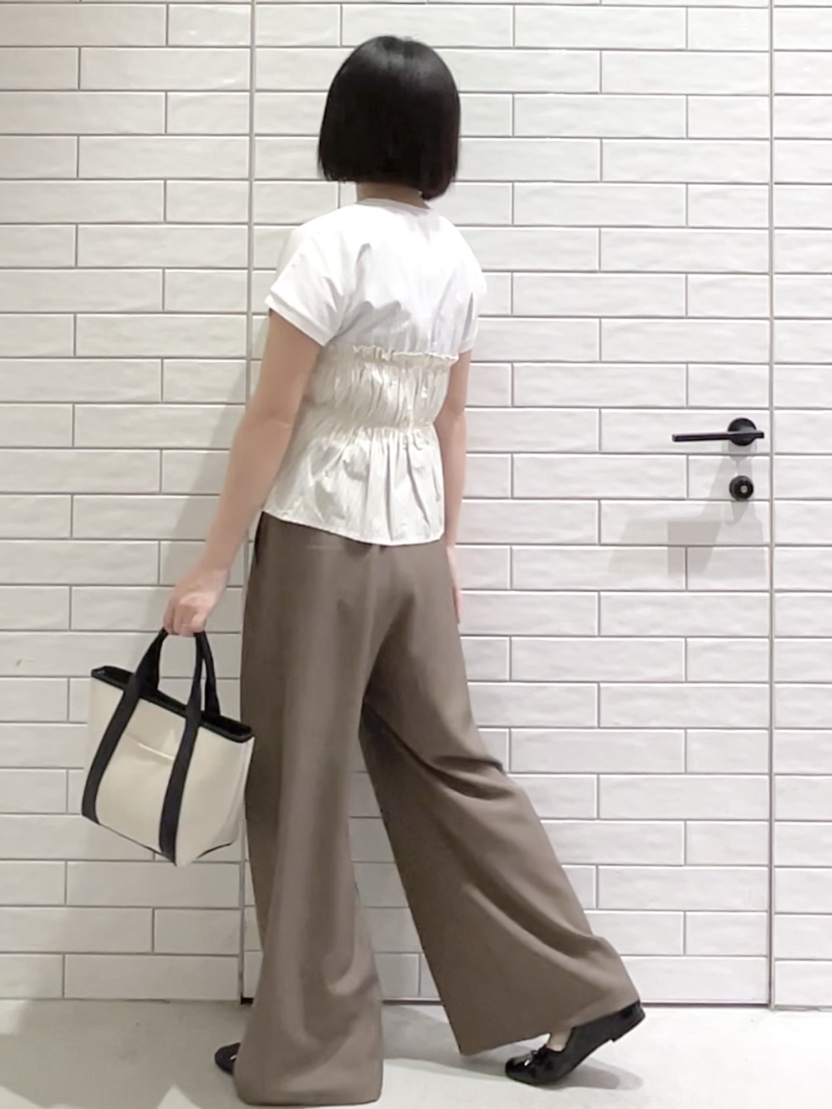 しおりさんの「OPAQUE.CLIP｜ビスチェドッキングTシャツ【洗濯機OK】」を使ったコーディネート