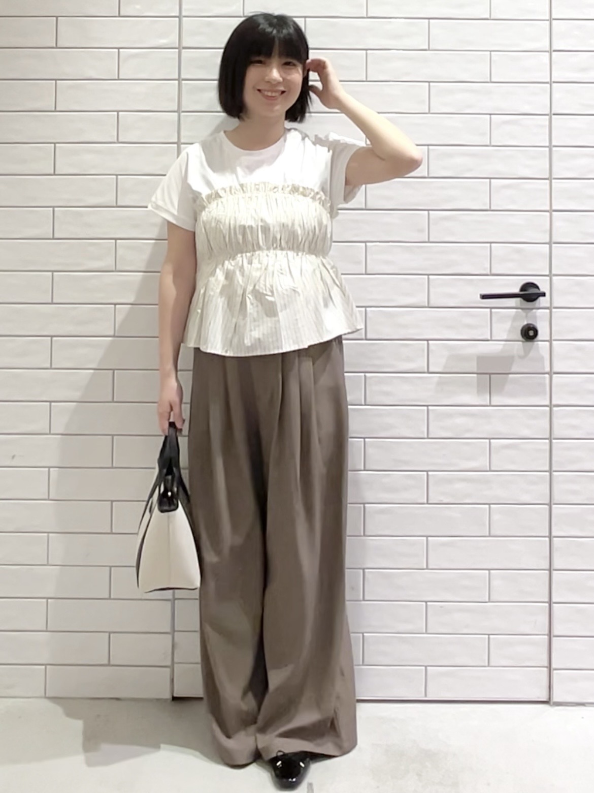 しおりさんの「OPAQUE.CLIP｜ビスチェドッキングTシャツ【洗濯機OK】」を使ったコーディネート