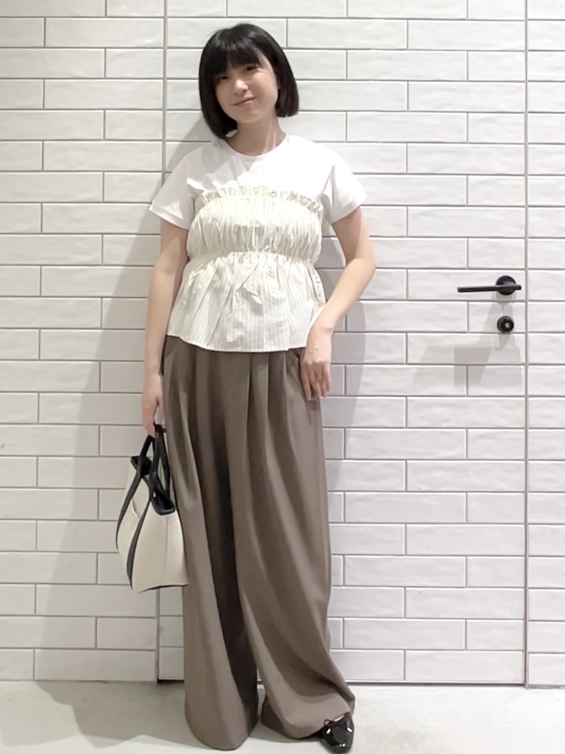 しおりさんの「OPAQUE.CLIP｜ビスチェドッキングTシャツ【洗濯機OK】」を使ったコーディネート