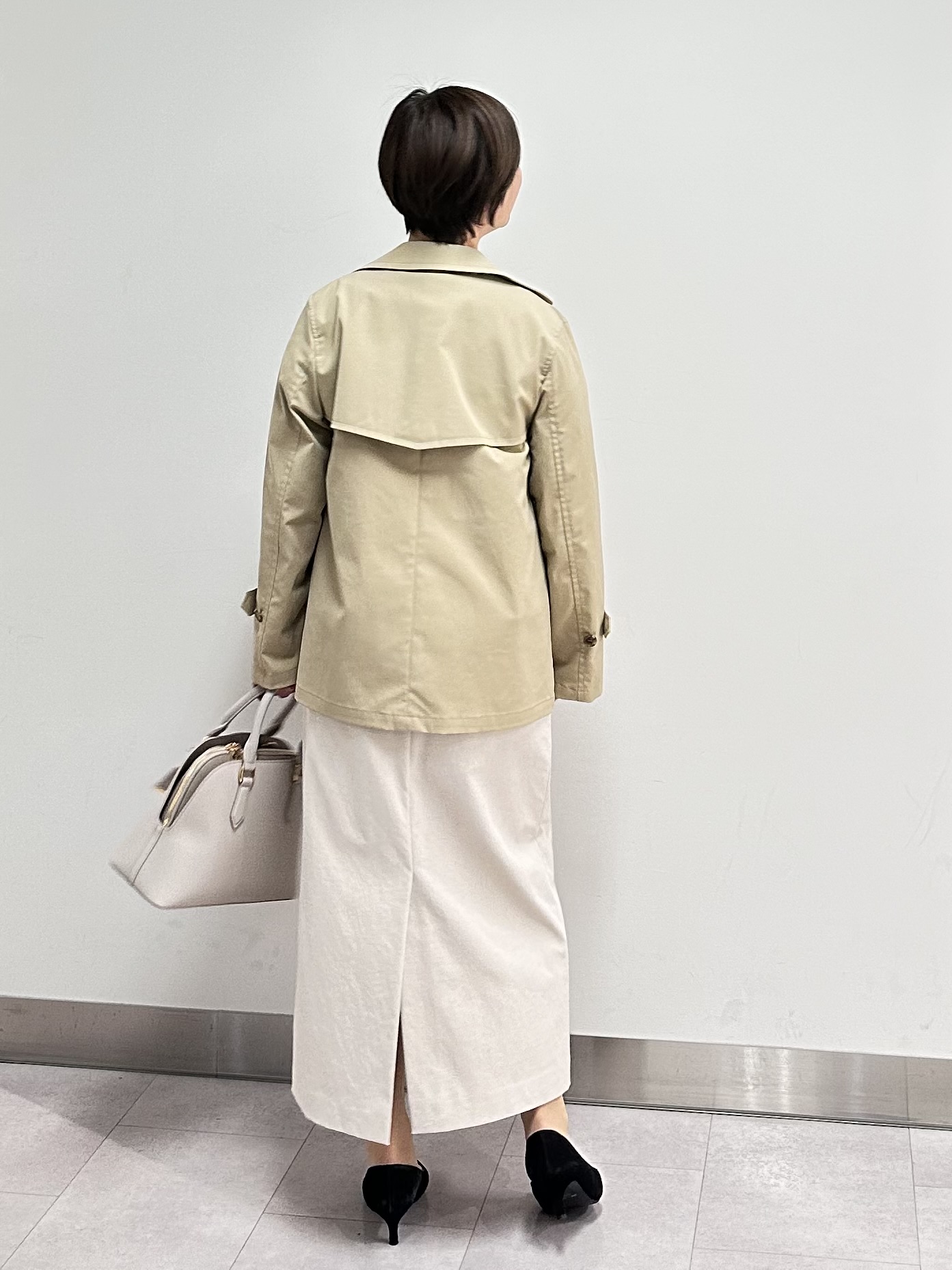 みなこさんの「UNTITLED｜【定番人気/はっ水/洗える】タスランショートトレンチコート」を使ったコーディネート