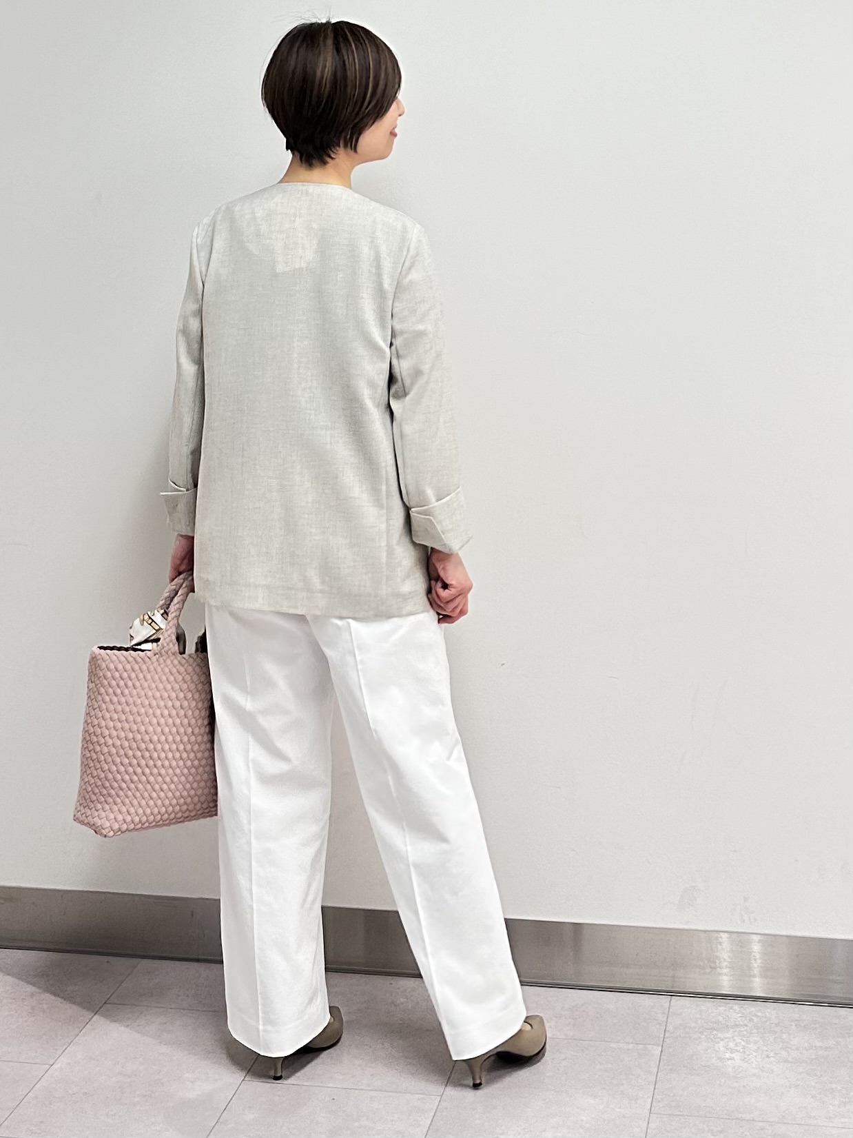 みなこさんの「UNTITLED｜【11色展開/体型カバー】前後2WAYフレンチスリーブニット」を使ったコーディネート