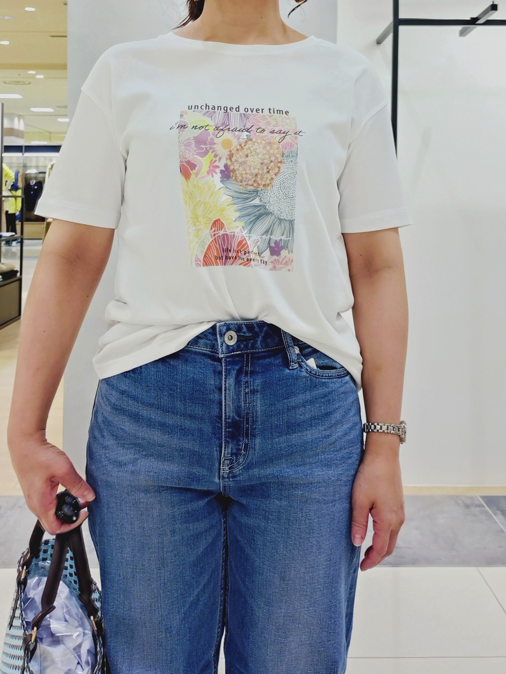 TOMOMIさんの「INDIVI｜【撥水／フード取外し可】凹凸素材ブルゾン」を使ったコーディネート