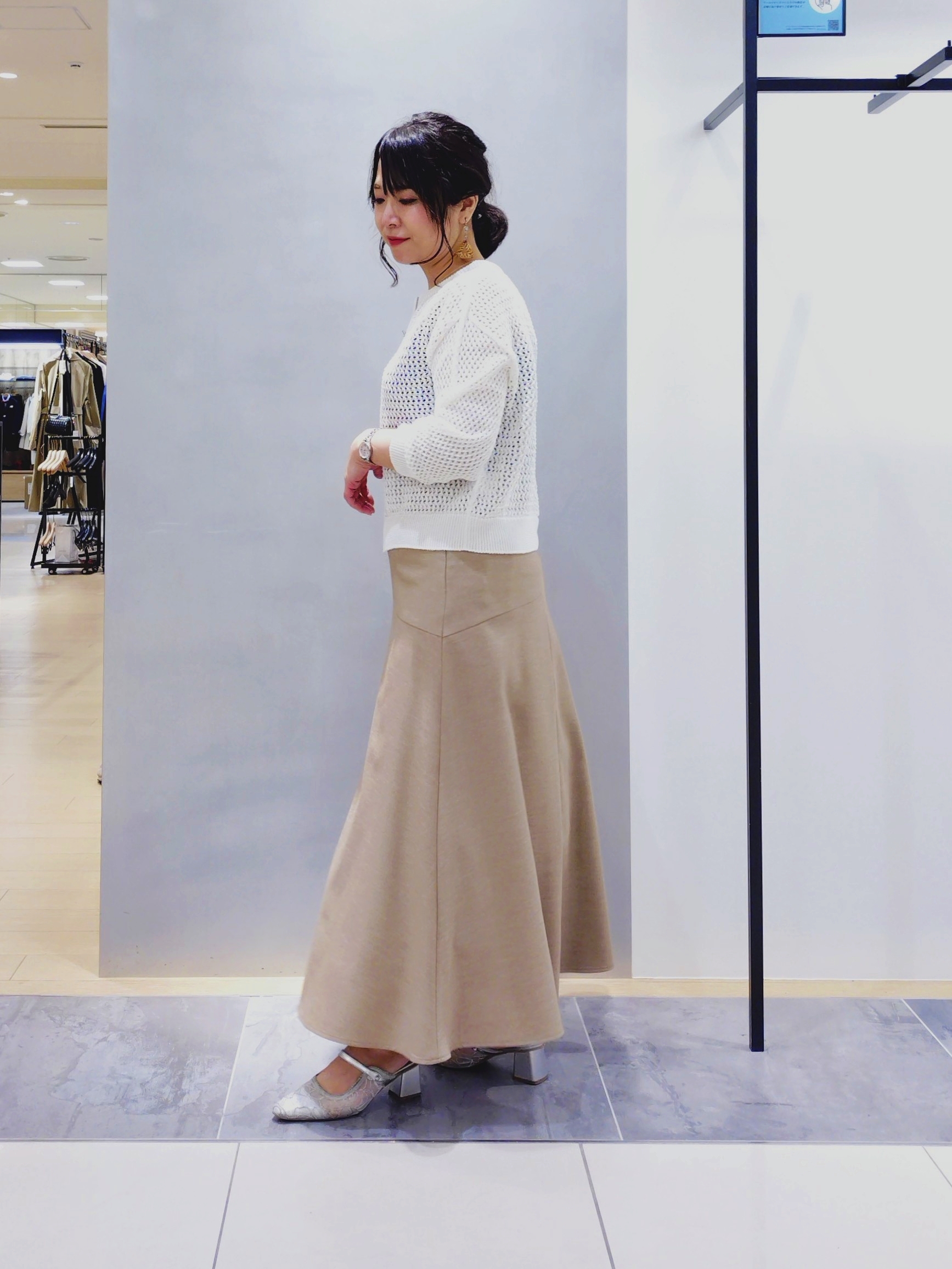 TOMOMIさんの「INDIVI｜【透かし編み】ペーパーヤーン バスケットバッグ」を使ったコーディネート