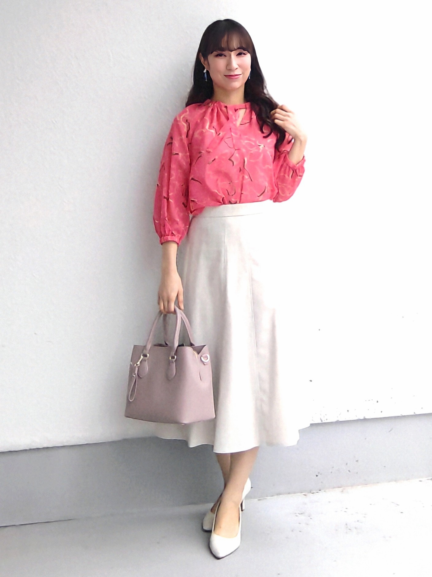 keinaさんの「SunaUna｜【手洗い可/通勤服】シアーローン花柄ブラウス」を使ったコーディネート