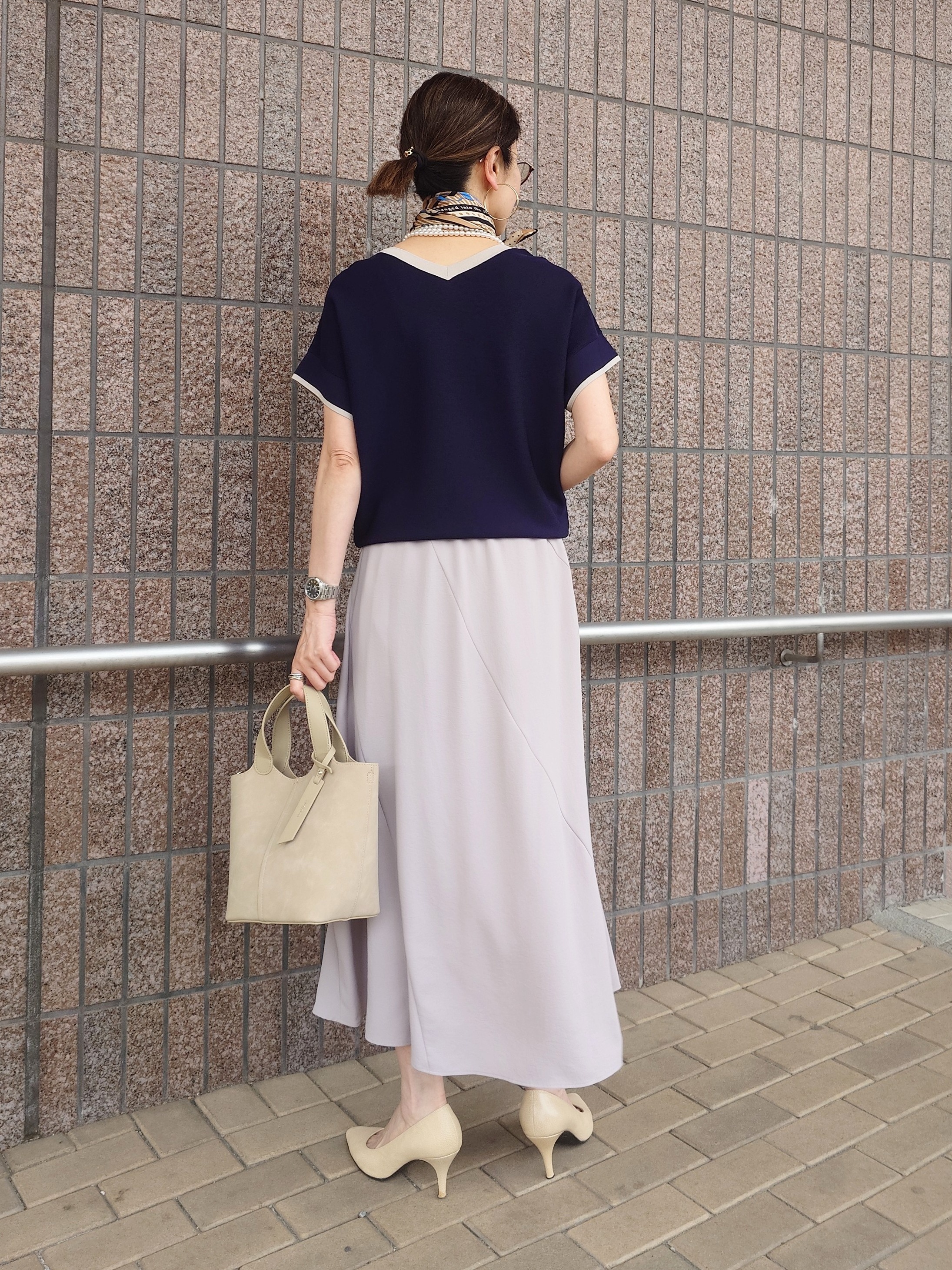 MUTSUKOさんの「UNTITLED｜【11色展開/体型カバー】前後2WAYフレンチスリーブニット」を使ったコーディネート