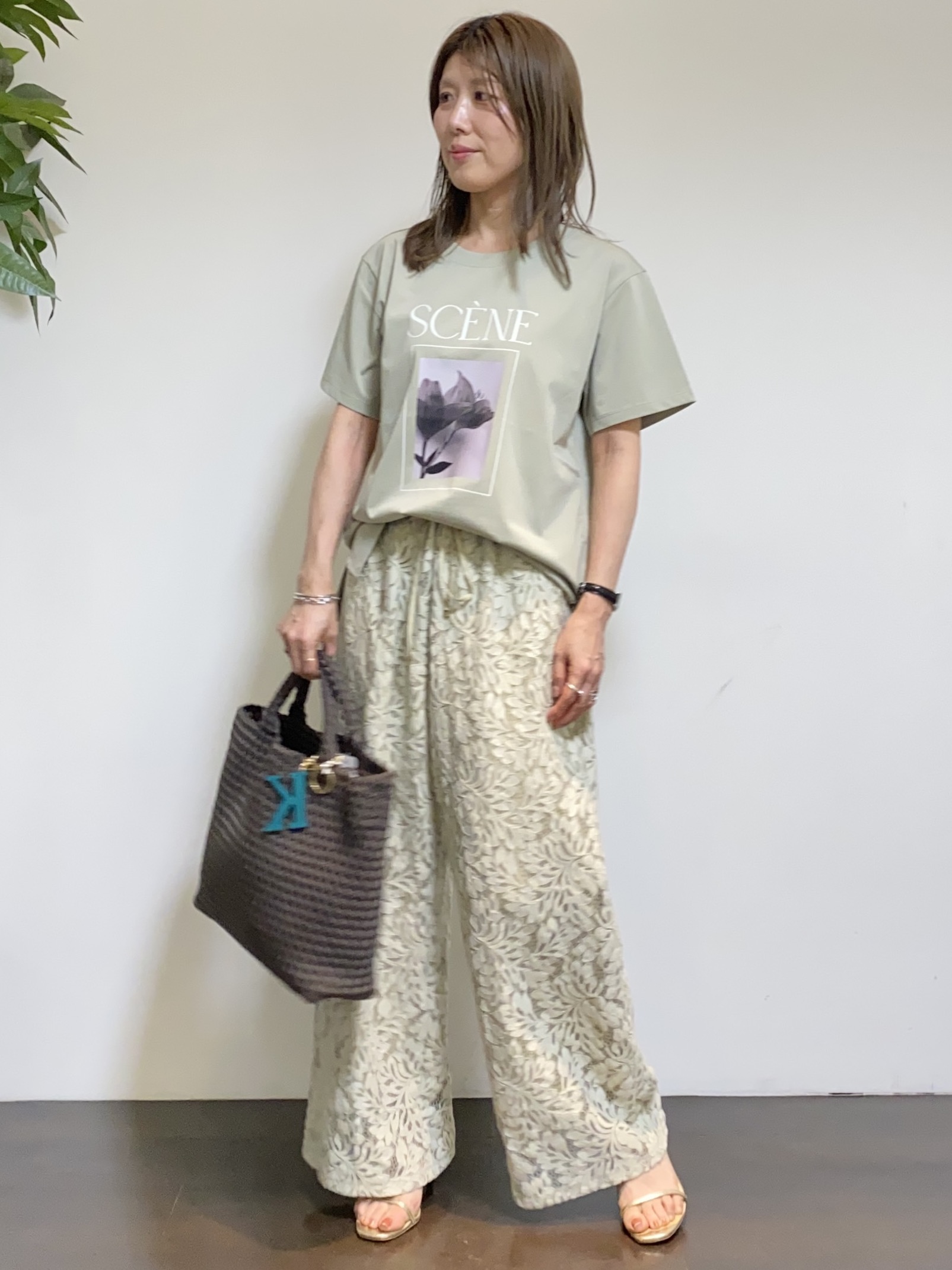 tomoさんの「UNTITLED｜【さらりと快適/セットアップ可/UV/接触冷感】スラブカラーレスジャケット」を使ったコーディネート
