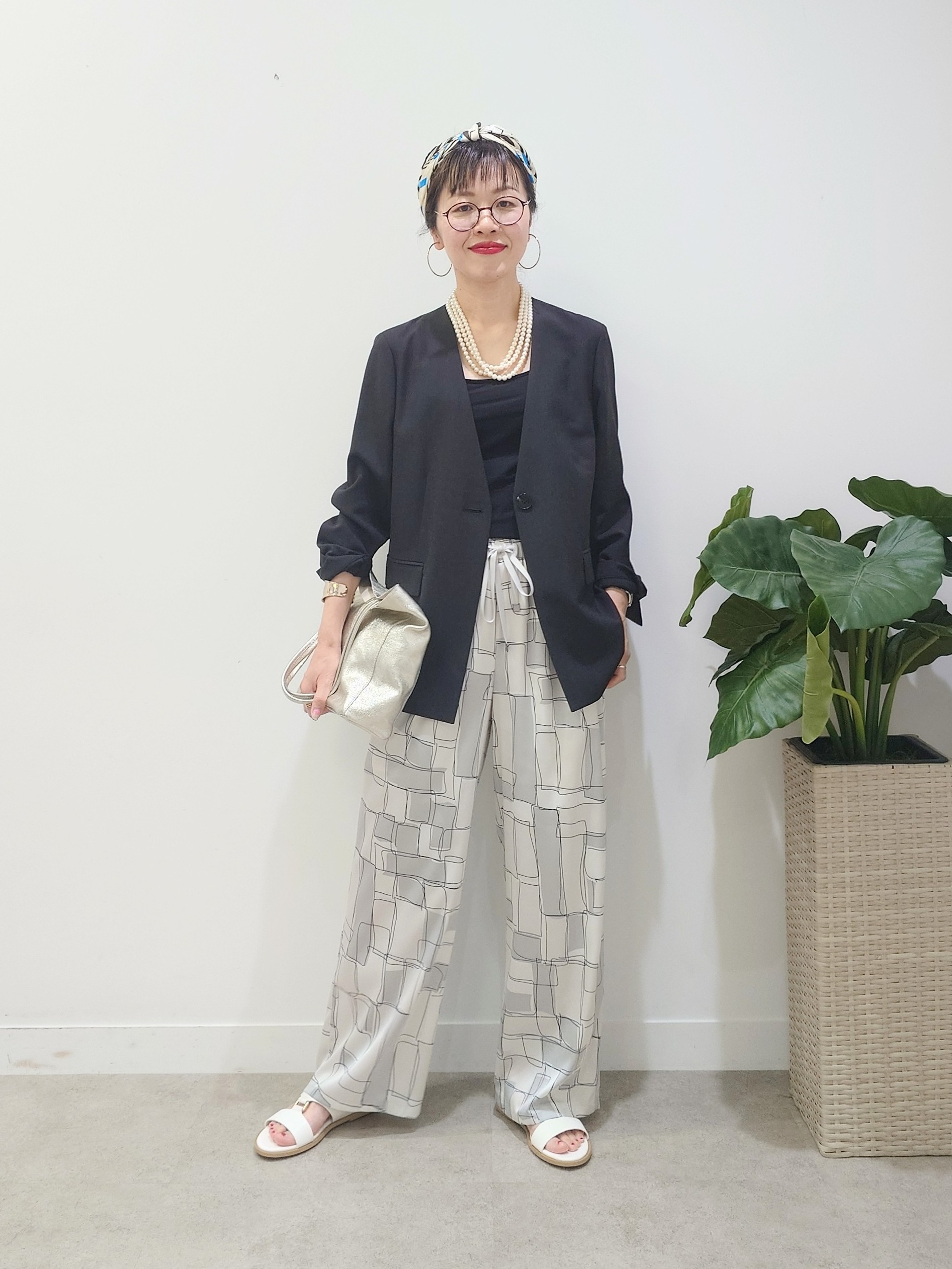 MUTSUKOさんの「UNTITLED｜【さらりと快適/セットアップ可/UV/接触冷感】スラブカラーレスジャケット」を使ったコーディネート