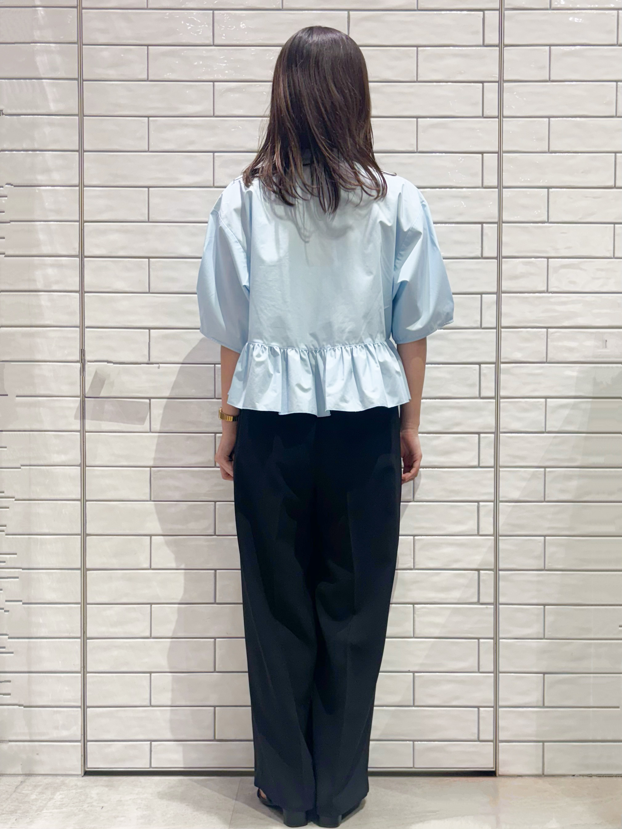 ranさんの「OPAQUE.CLIP｜フリルペプラムシャツブラウス【洗濯機OK】」を使ったコーディネート