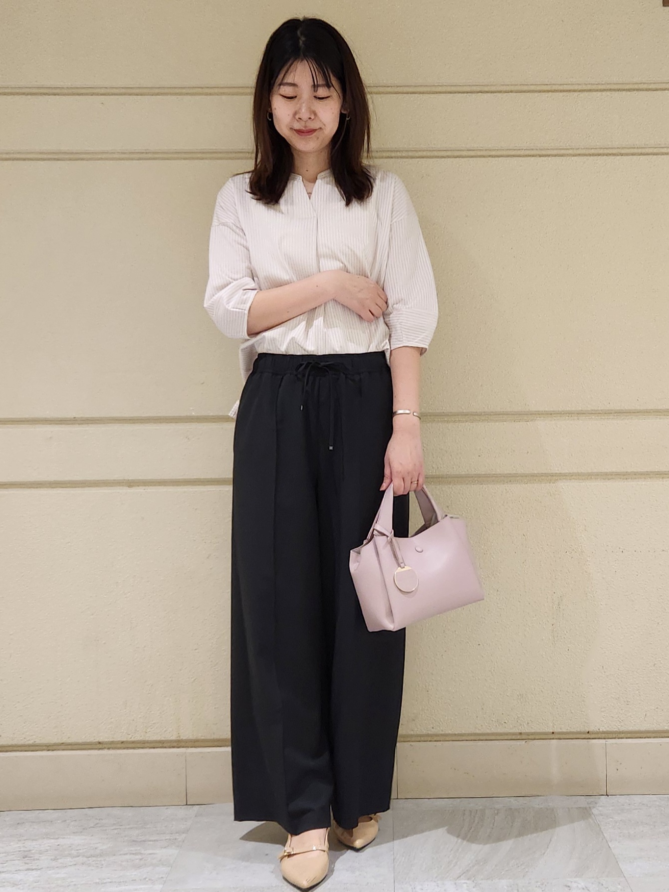 yukaさんの「COUP DE CHANCE｜【手洗い可／日本製】ストライプ柄ジャージートップス」を使ったコーディネート
