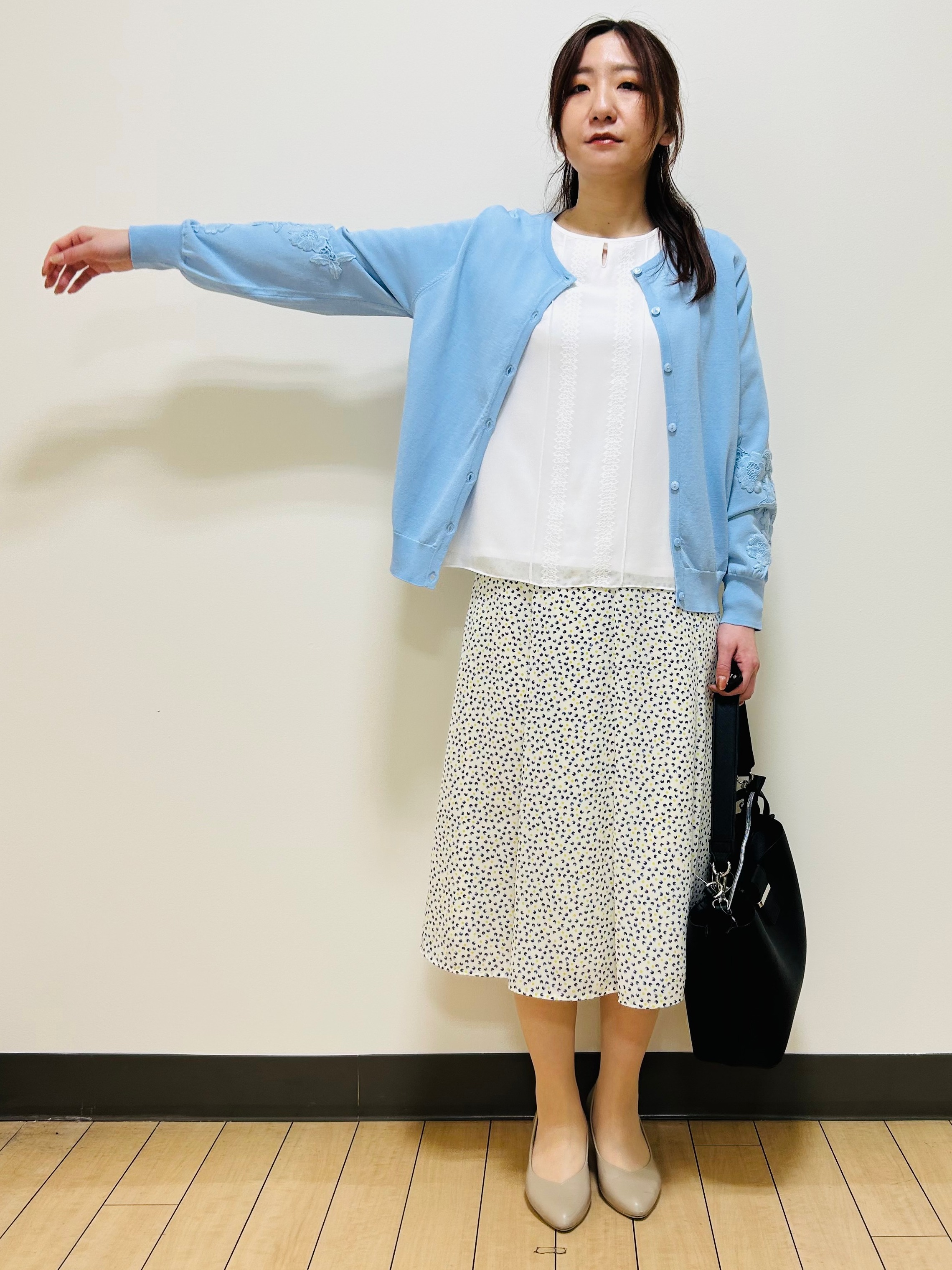 miiiさんの「Reflect｜レースデザインスリーブカーディガン」を使ったコーディネート