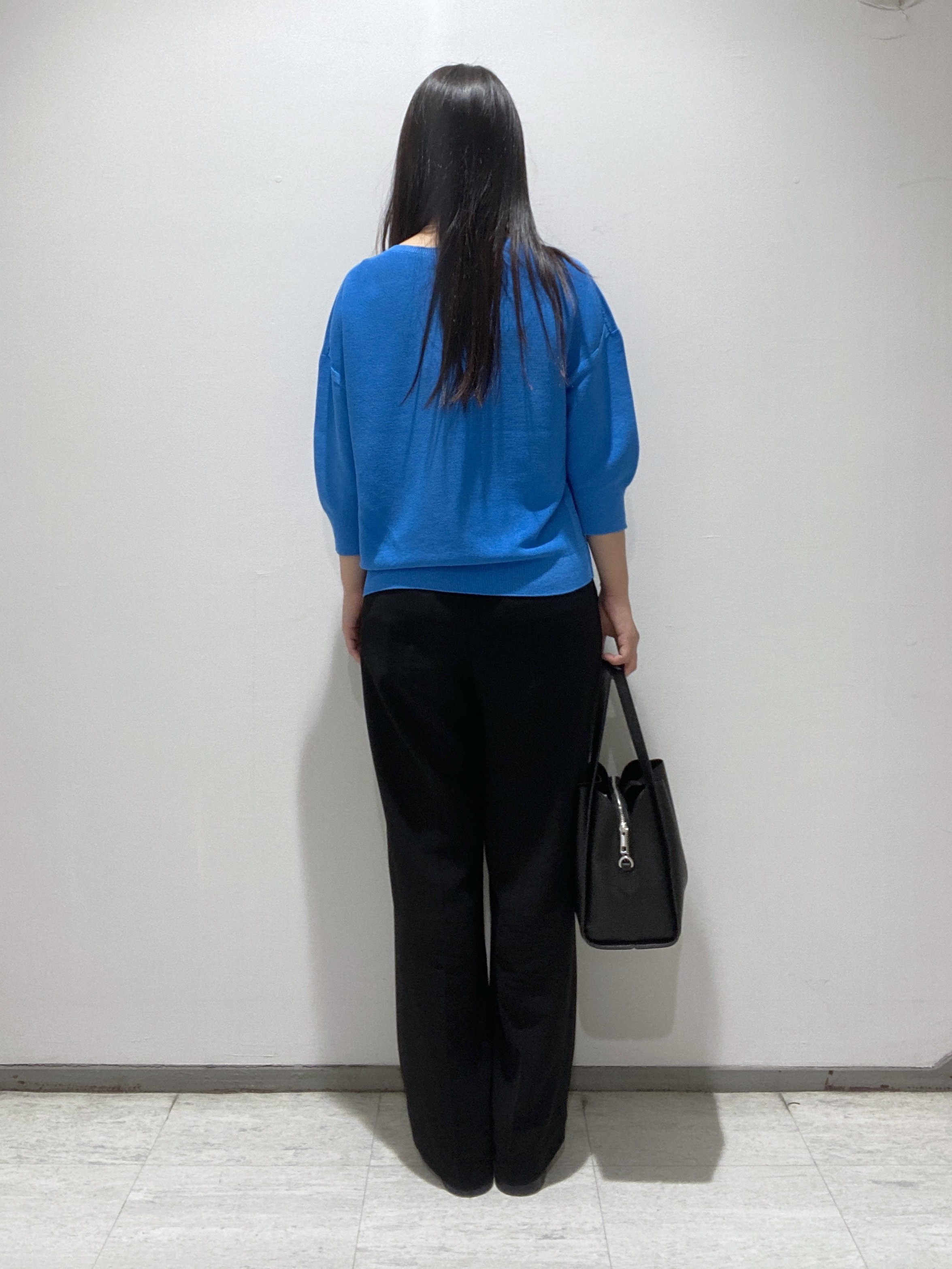meiさんの「INDIVI｜【洗える／ドライタッチ／和紙混】ガーター編みニット」を使ったコーディネート