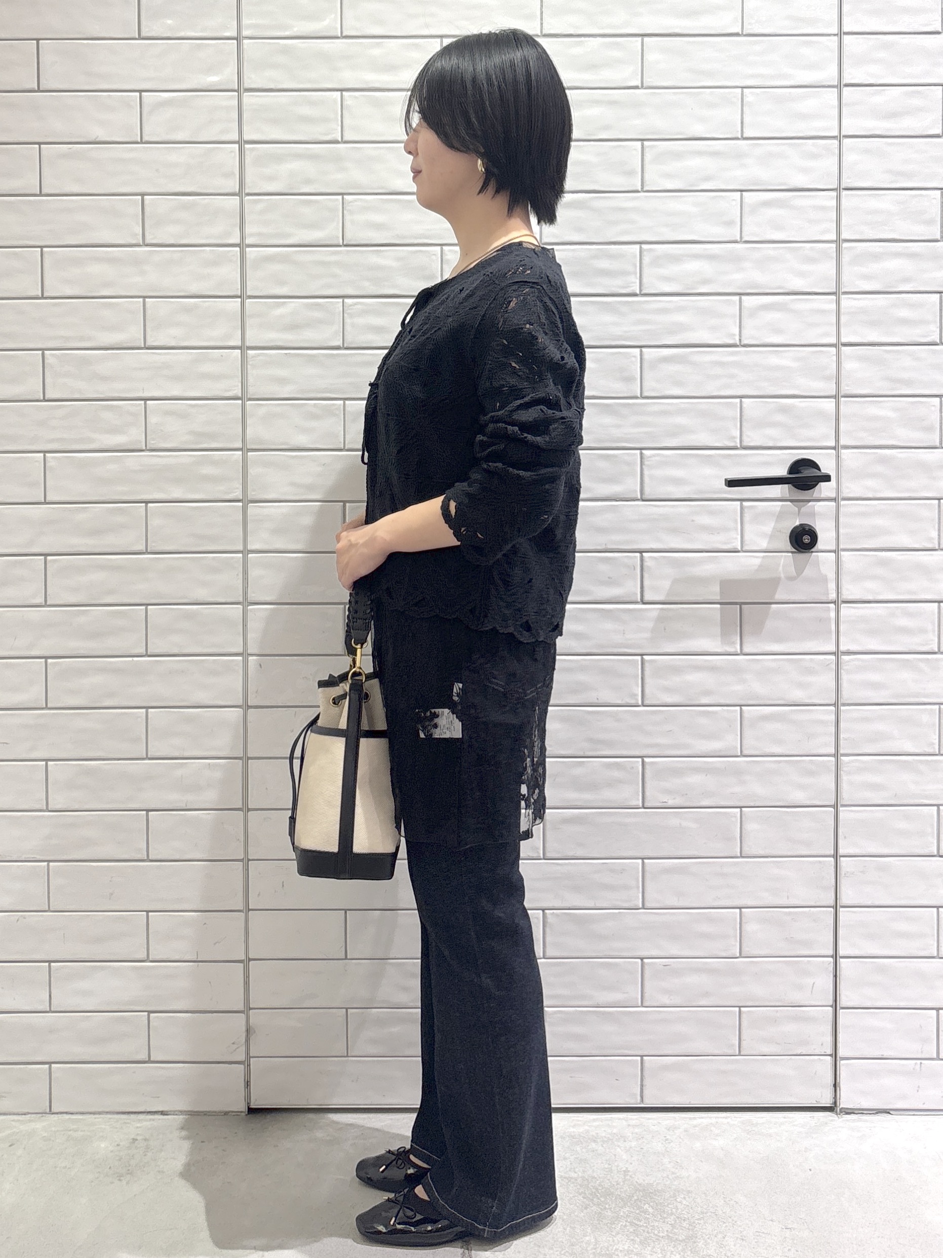 ayumiさんの「OPAQUE.CLIP｜かぎ針風ニットカーディガン【洗濯機OK】」を使ったコーディネート