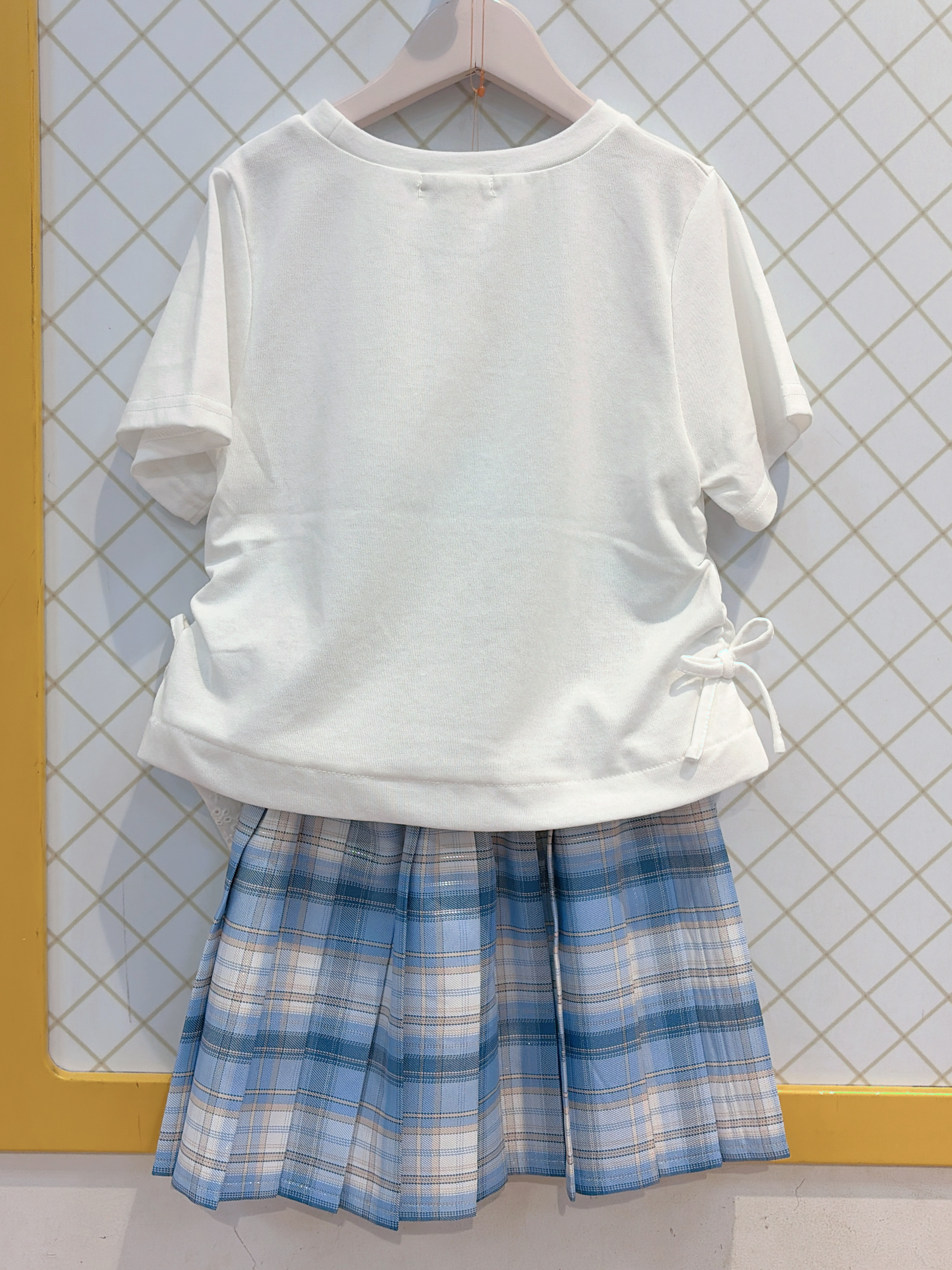 蒼さんの「SHOO･LA･RUE｜【110-150cm】レースデザインTシャツ」を使ったコーディネート