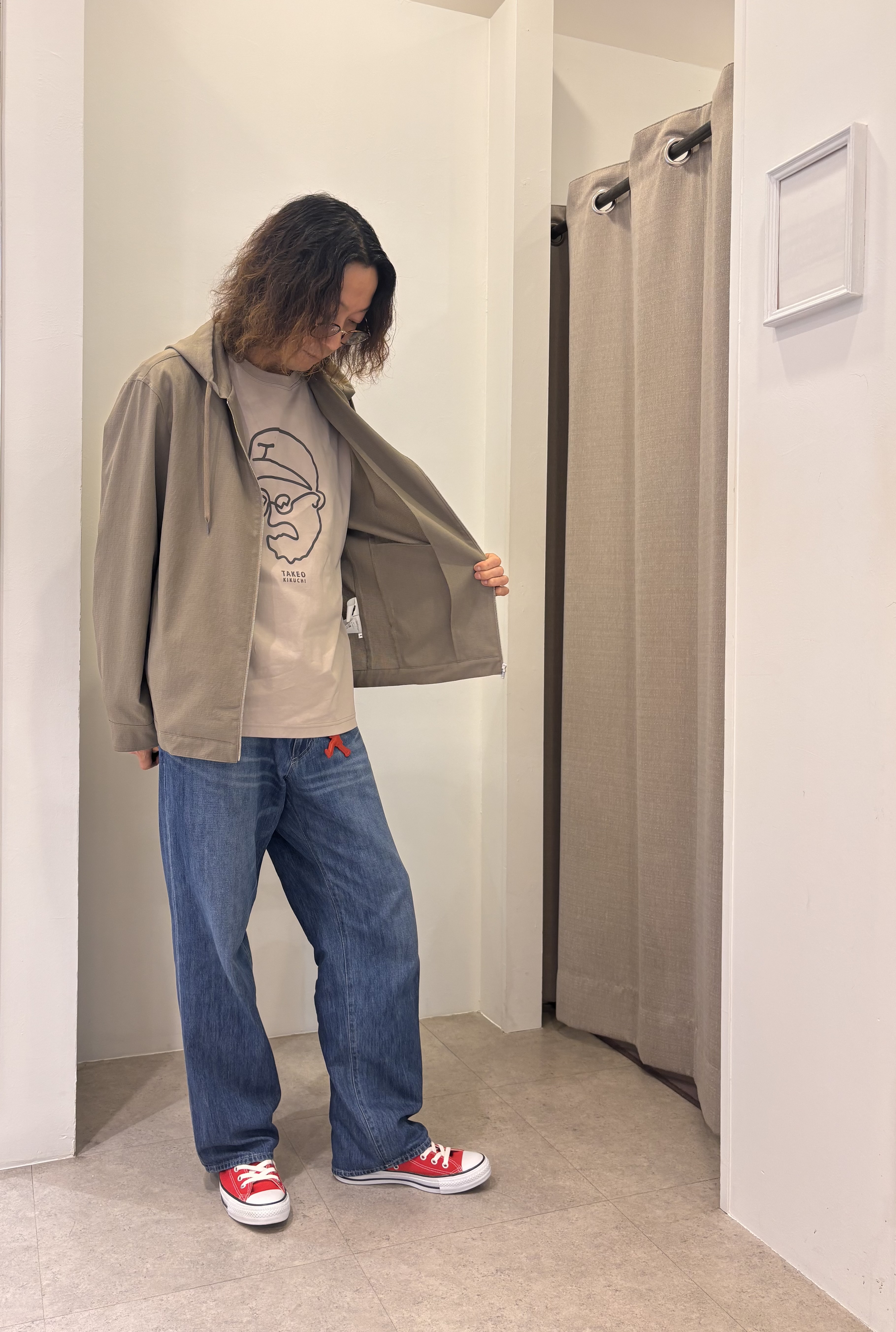 おーのさんの「TAKEO KIKUCHI｜【撥水・洗える・シワになりにくい】 リランチェ（R） フードブルゾン」を使ったコーディネート