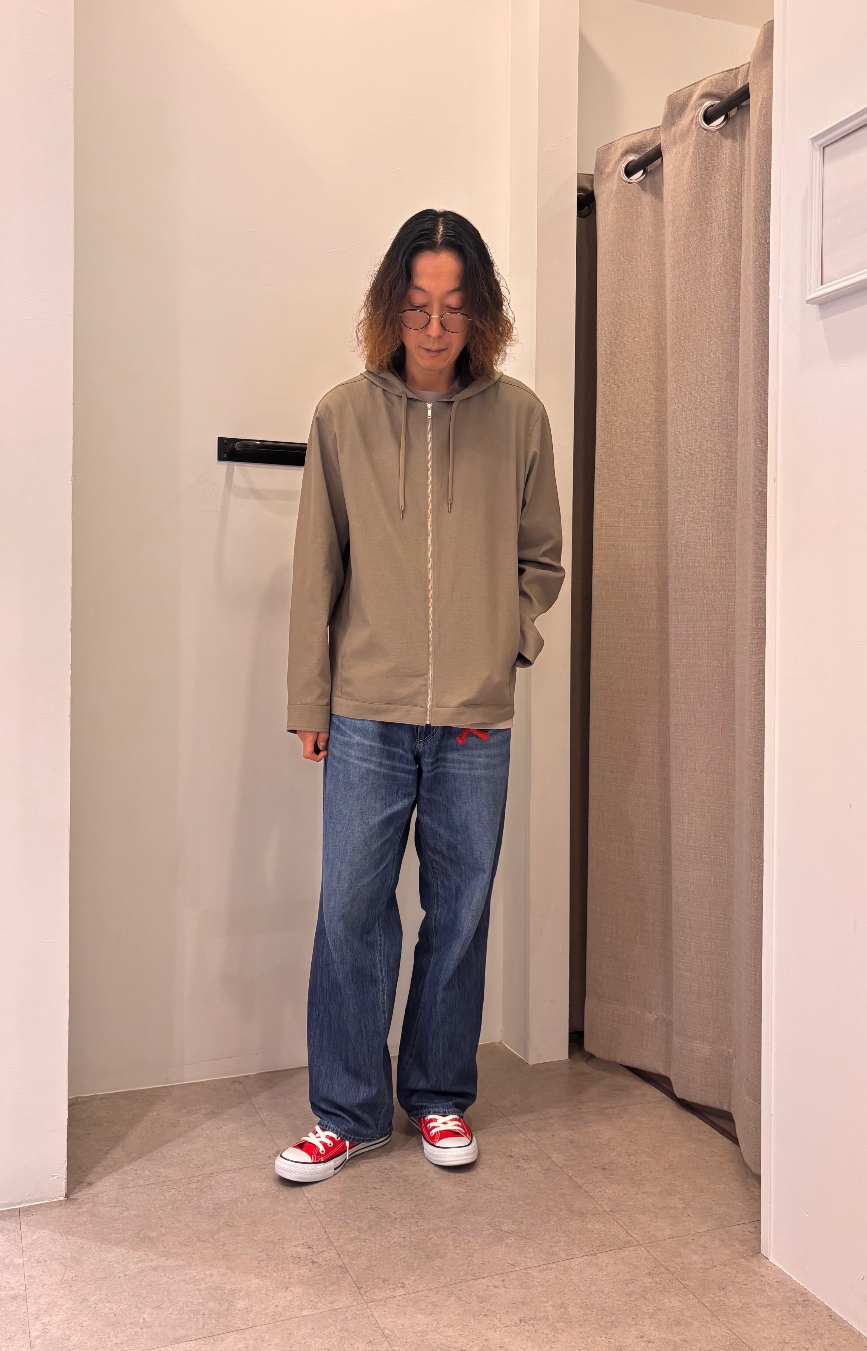 おーのさんの「TAKEO KIKUCHI｜【撥水・洗える・シワになりにくい】 リランチェ（R） フードブルゾン」を使ったコーディネート