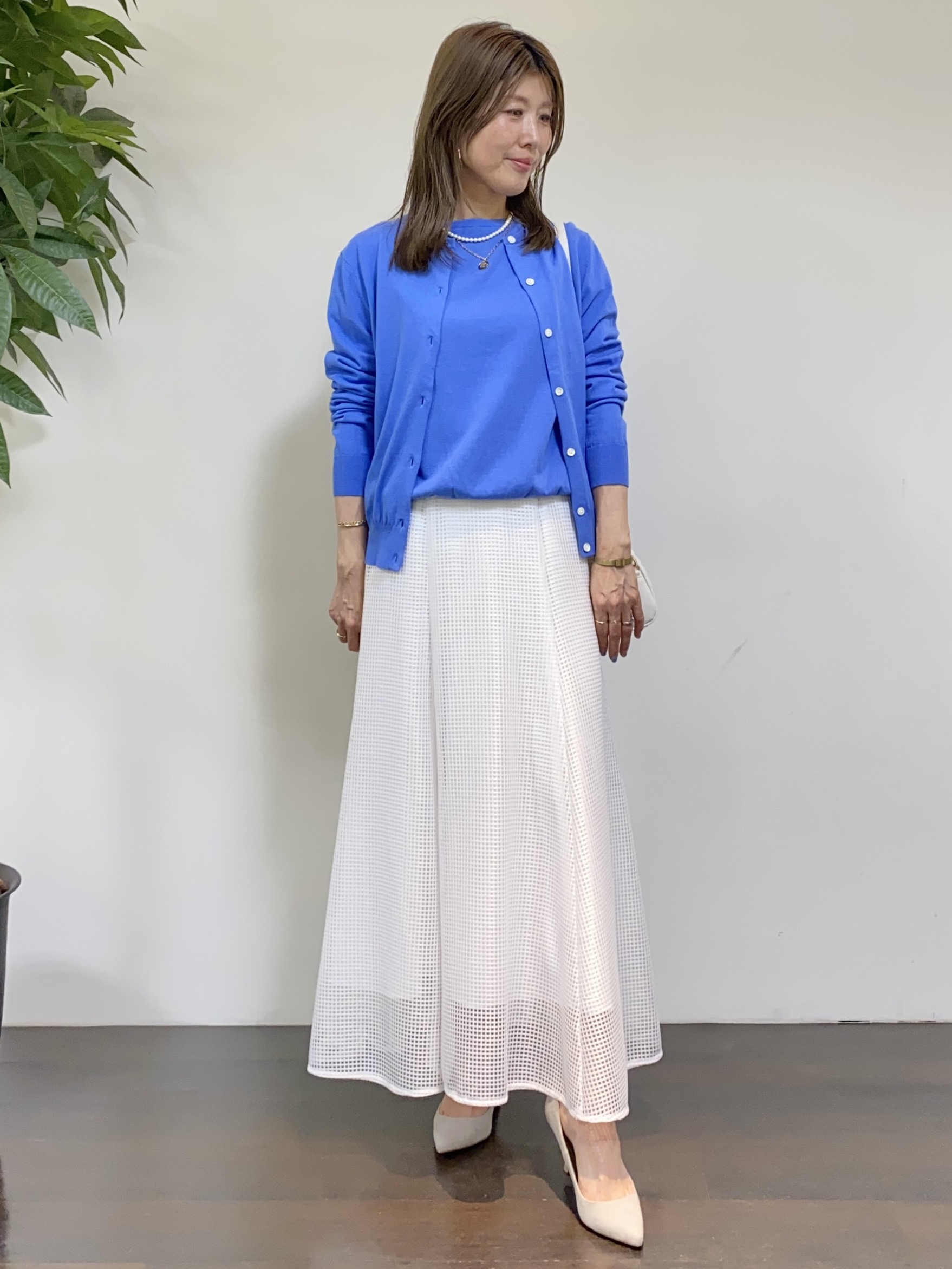 tomoさんの「UNTITLED｜【9色展開/アンサンブル可】コットンクルーネックカーディガン」を使ったコーディネート