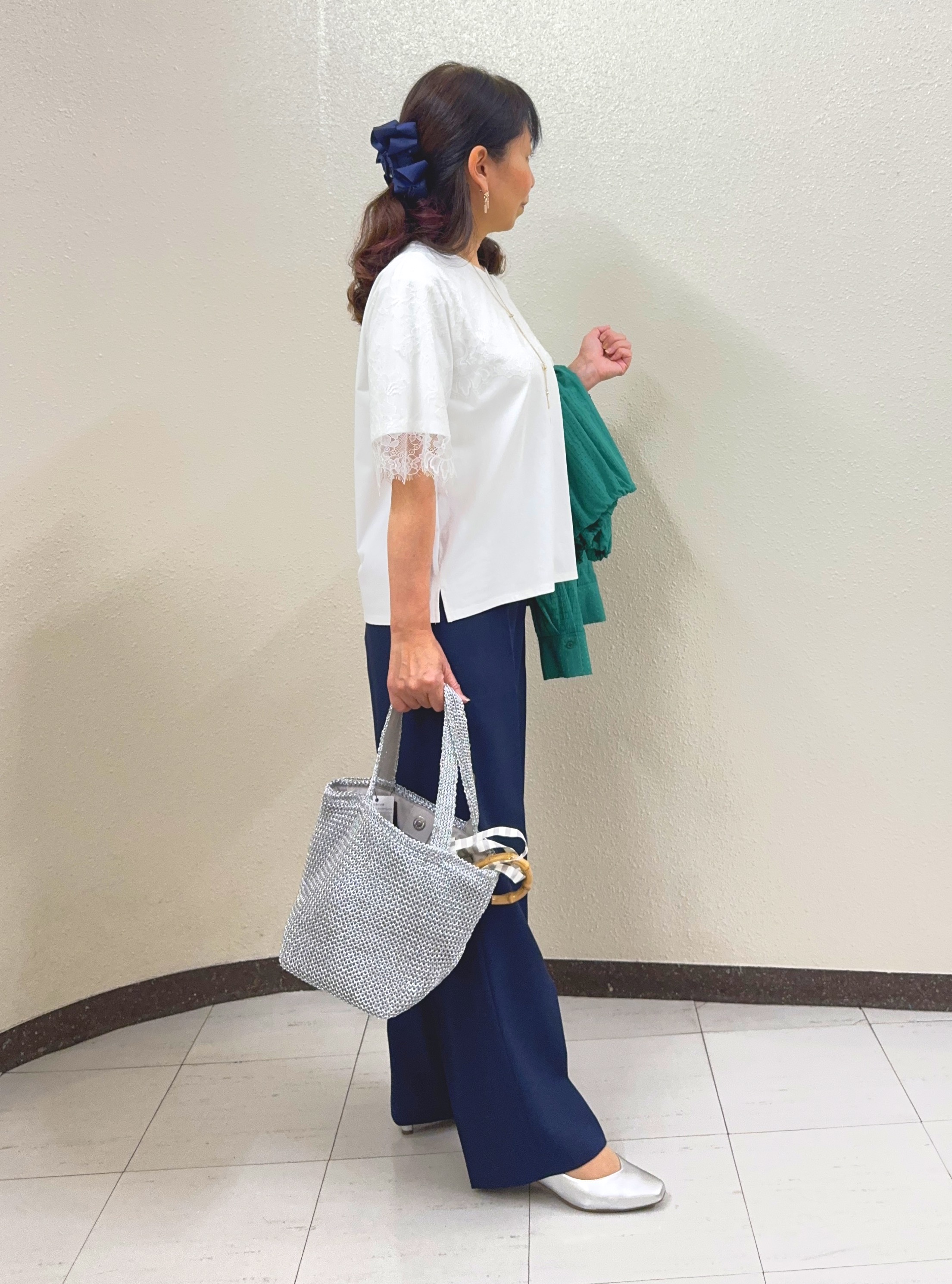 ⭐︎Eimi⭐︎さんの「Reflect｜ステッチワークストレートワイドパンツ」を使ったコーディネート