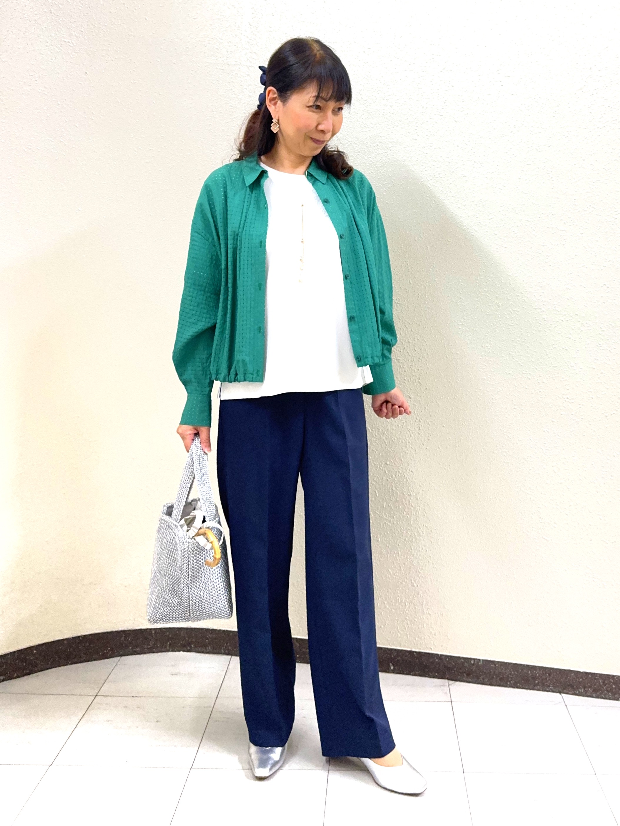 ⭐︎Eimi⭐︎さんの「Reflect｜ステッチワークストレートワイドパンツ」を使ったコーディネート