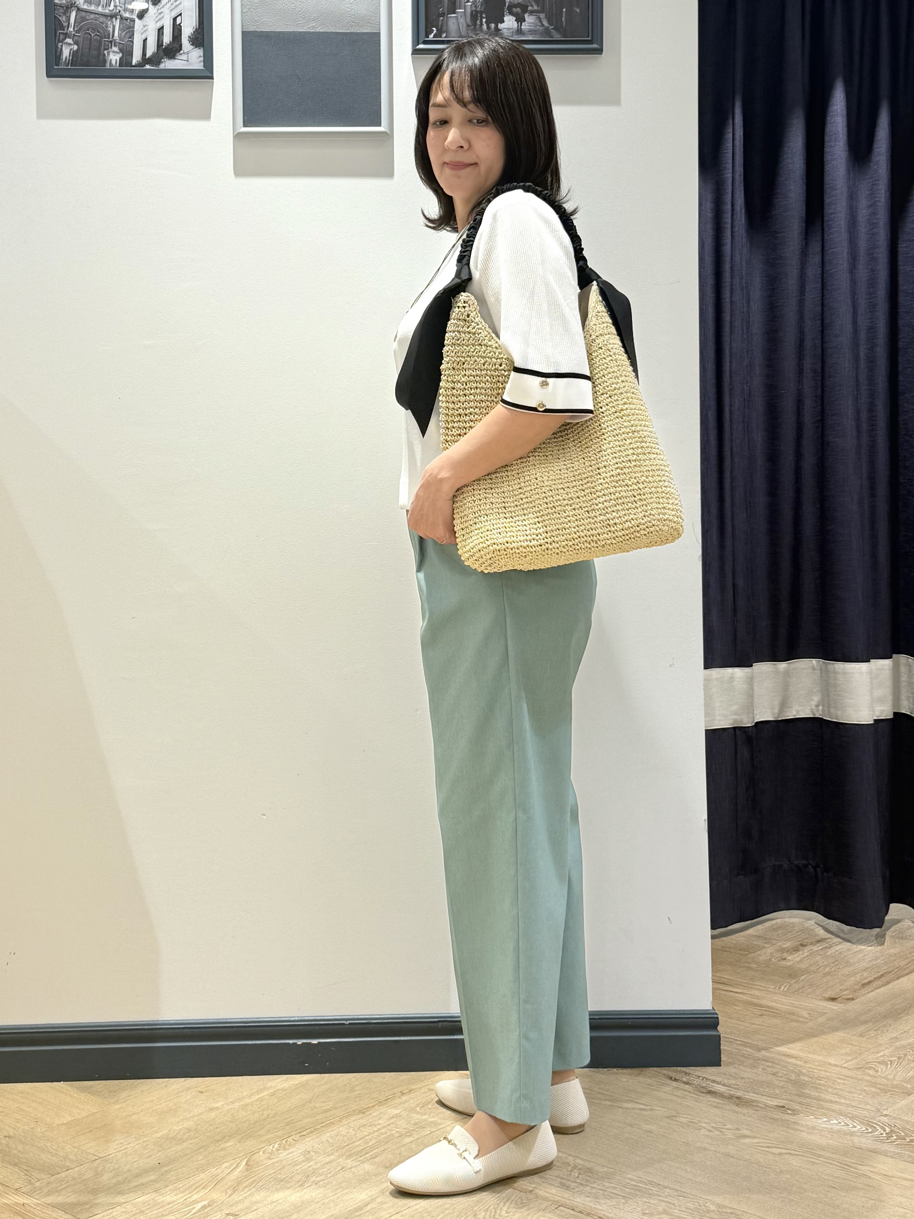Lilyさんの「grove｜【シリーズ累計36万枚/名品ニット】やわらかドライタッチ 袖メッシュ編みニット」を使ったコーディネート