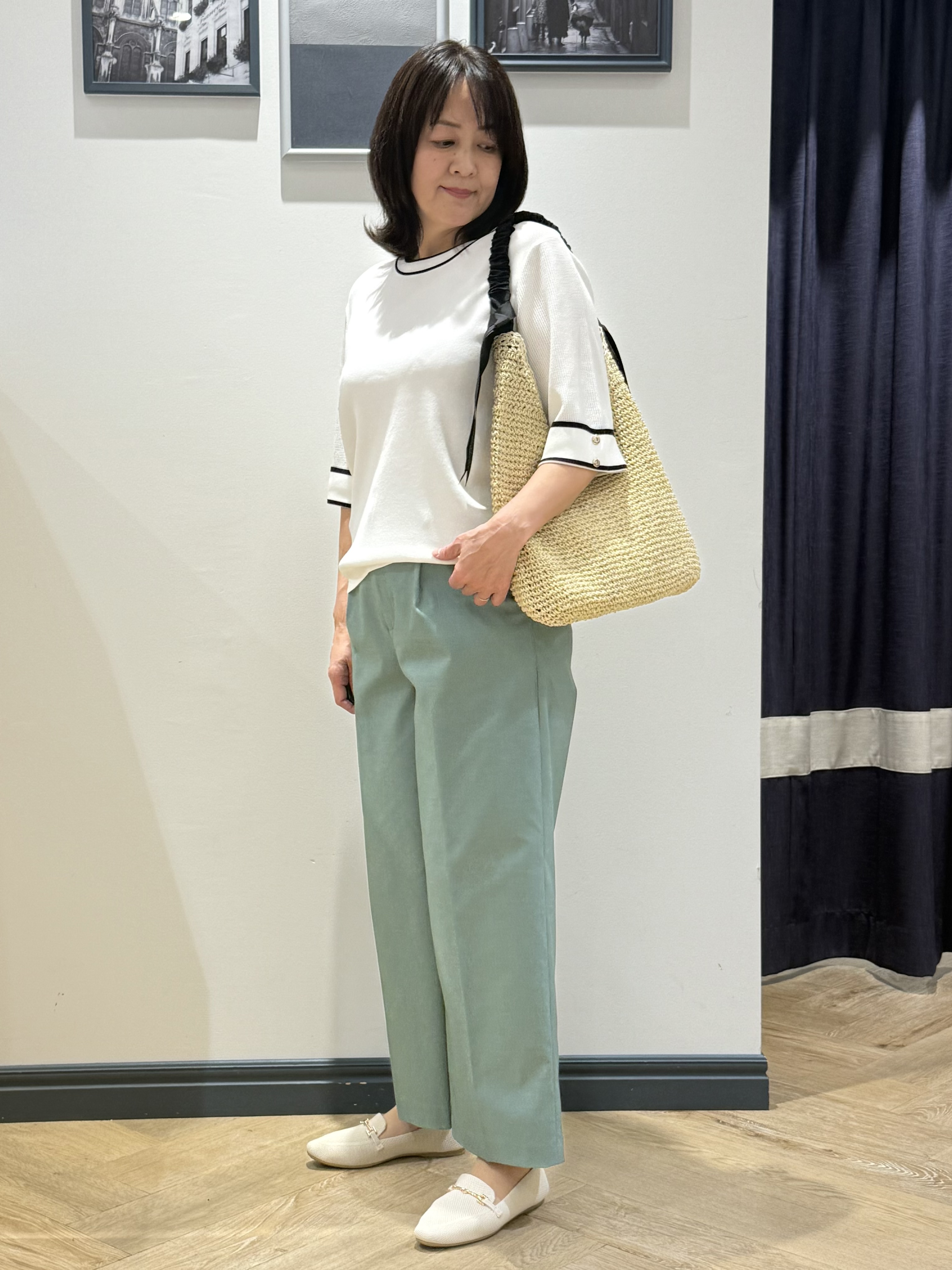 Lilyさんの「grove｜【シリーズ累計36万枚/名品ニット】やわらかドライタッチ 袖メッシュ編みニット」を使ったコーディネート