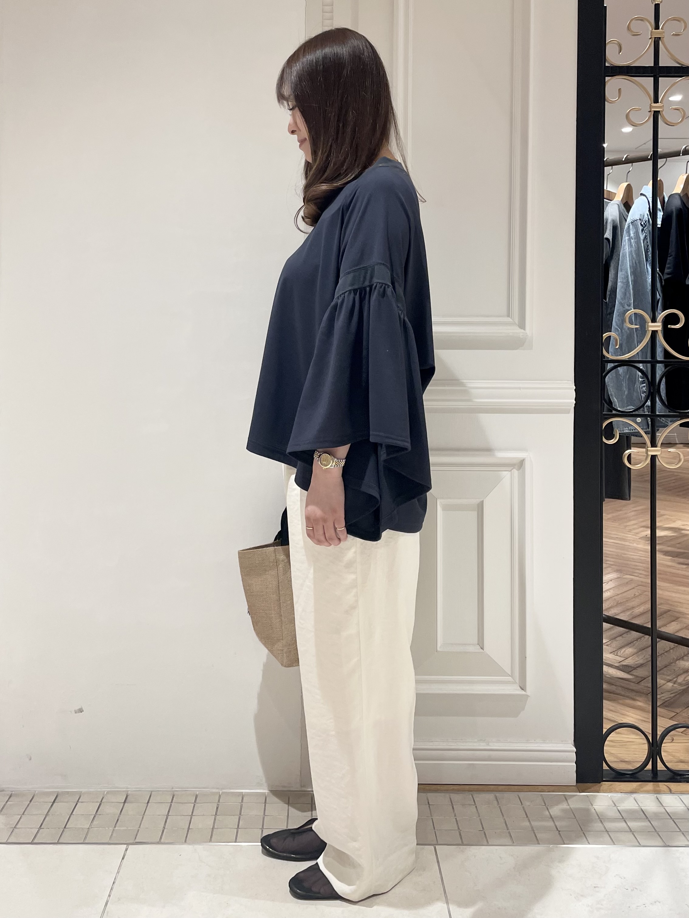 minowaさんの「DRESSTERIOR｜COGTHEBIGSMOKE（コグザビッグスモーク）LAURA トップス」を使ったコーディネート