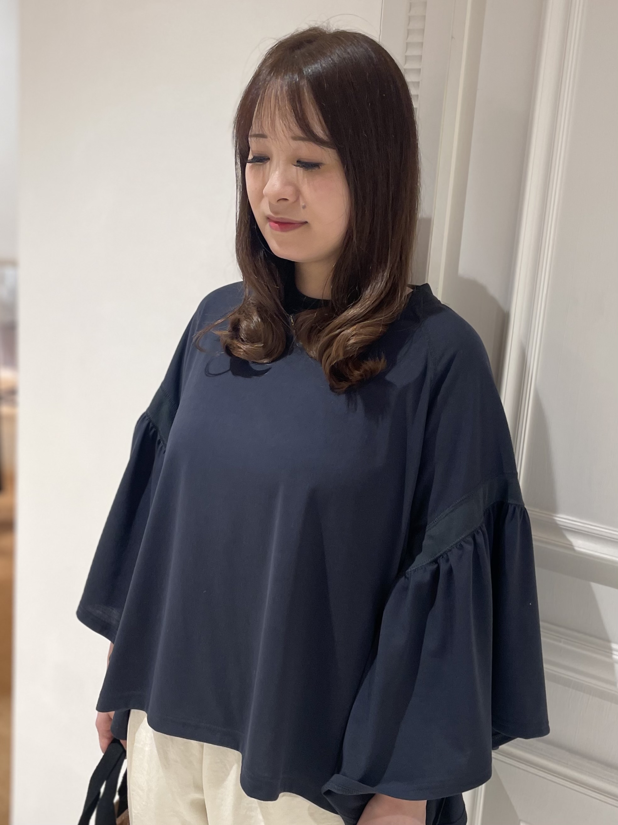 minowaさんの「DRESSTERIOR｜COGTHEBIGSMOKE（コグザビッグスモーク）LAURA トップス」を使ったコーディネート