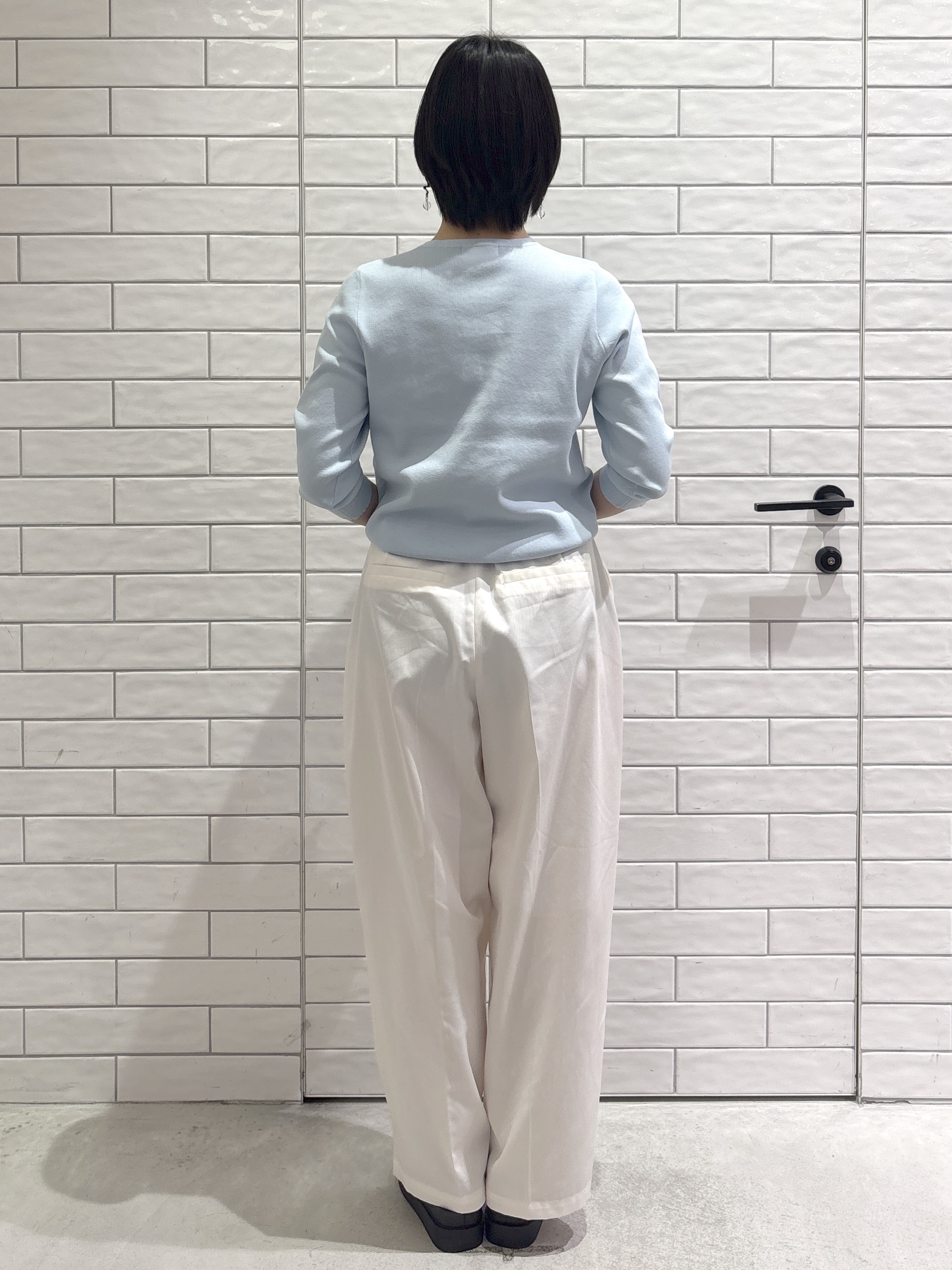 ayumiさんの「OPAQUE.CLIP｜フリルヘンリーネックニット【洗濯機OK／抗ピル】」を使ったコーディネート