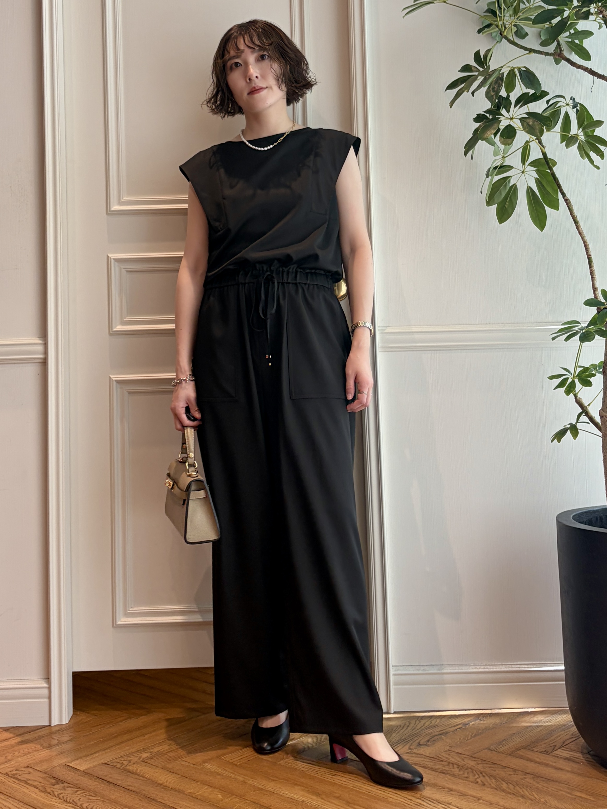 nakaoさんの「DRESSTERIOR｜AULENTTI（オウレンティ）金具ベルト付きバッグ」を使ったコーディネート