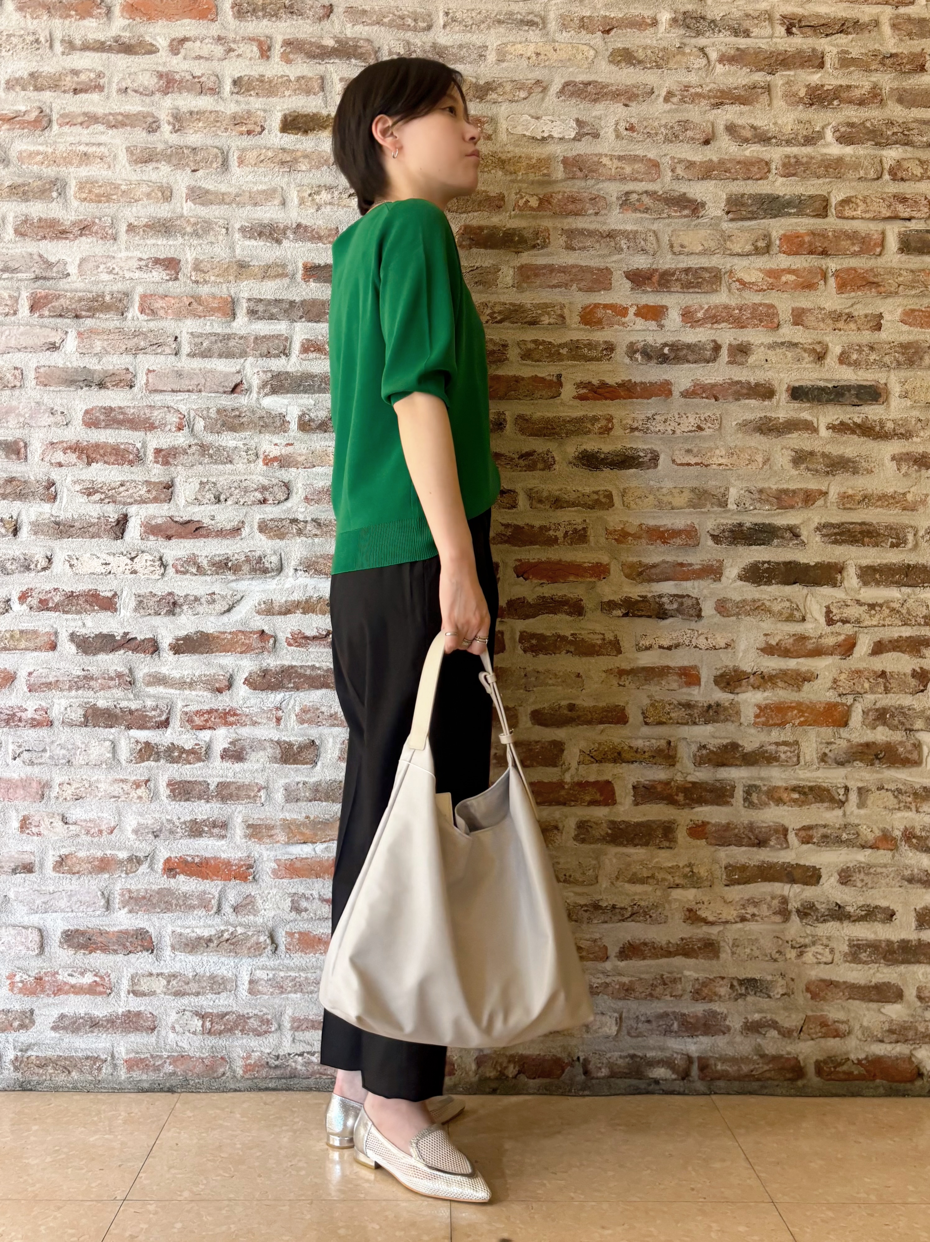 しばさんの「THE SHOP TK｜【S-XL/ひんやりタッチ】美しさ際立つ 6分袖ニット 洗濯機OK/UVケア/毛玉になりにくい」を使ったコーディネート