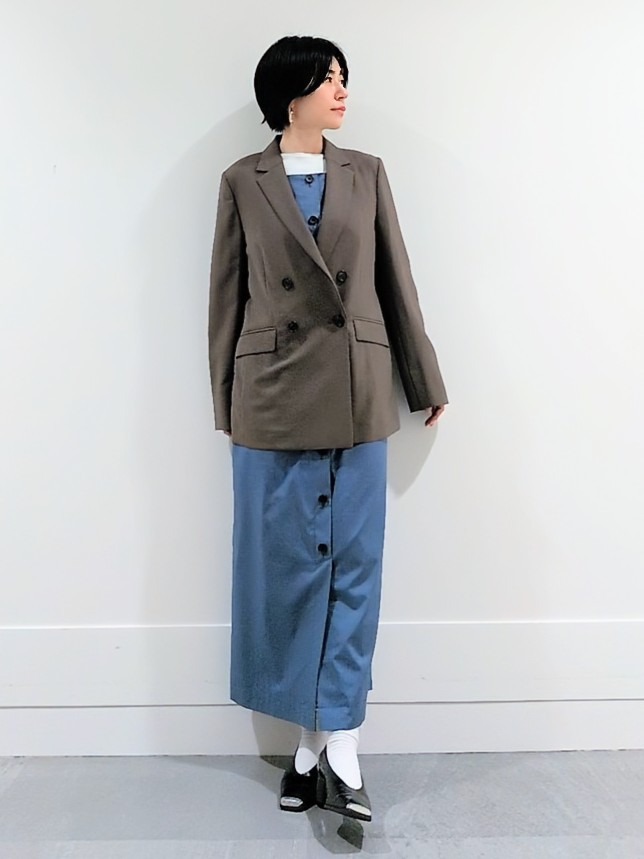 ミズタさんの「UNTITLED｜【新色追加/セットアップ可】エアリー ダブルブレストジャケット」を使ったコーディネート
