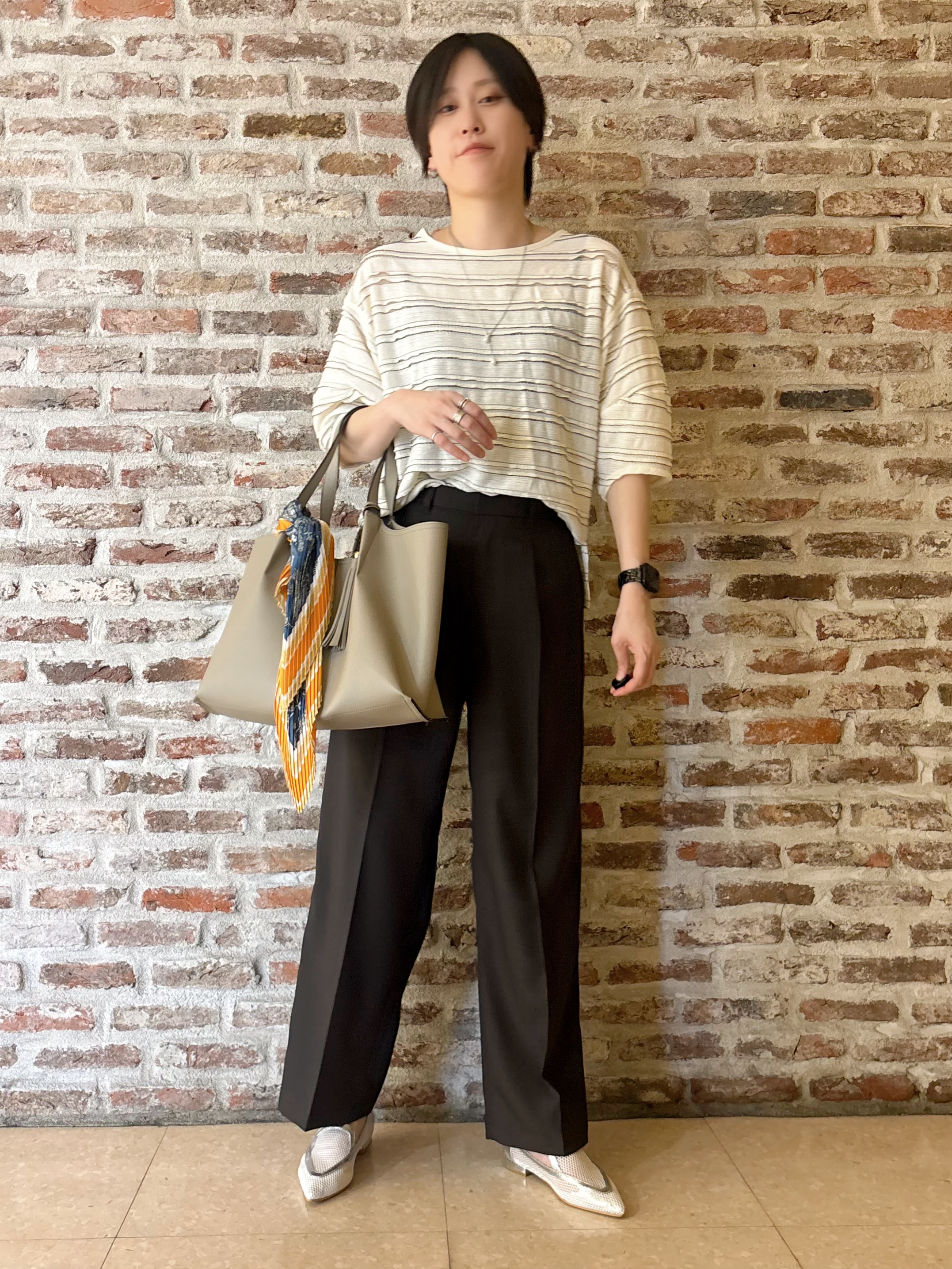 しばさんの「THE SHOP TK｜【1枚で美人見え】 フリルレースボーダートップス」を使ったコーディネート