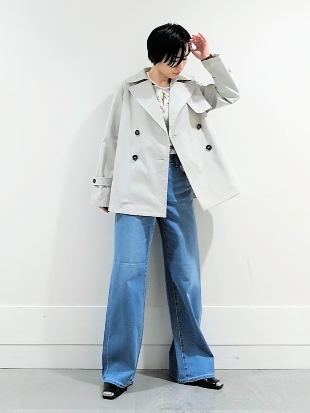 ミズタさんの「UNTITLED｜【定番人気/はっ水/洗える】タスランショートトレンチコート」を使ったコーディネート