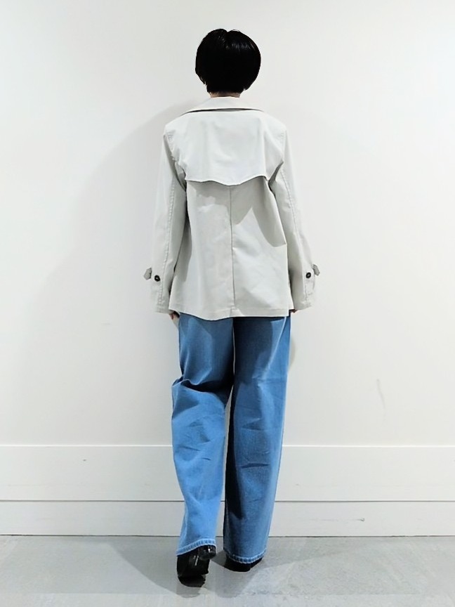 ミズタさんの「UNTITLED｜【定番人気/はっ水/洗える】タスランショートトレンチコート」を使ったコーディネート