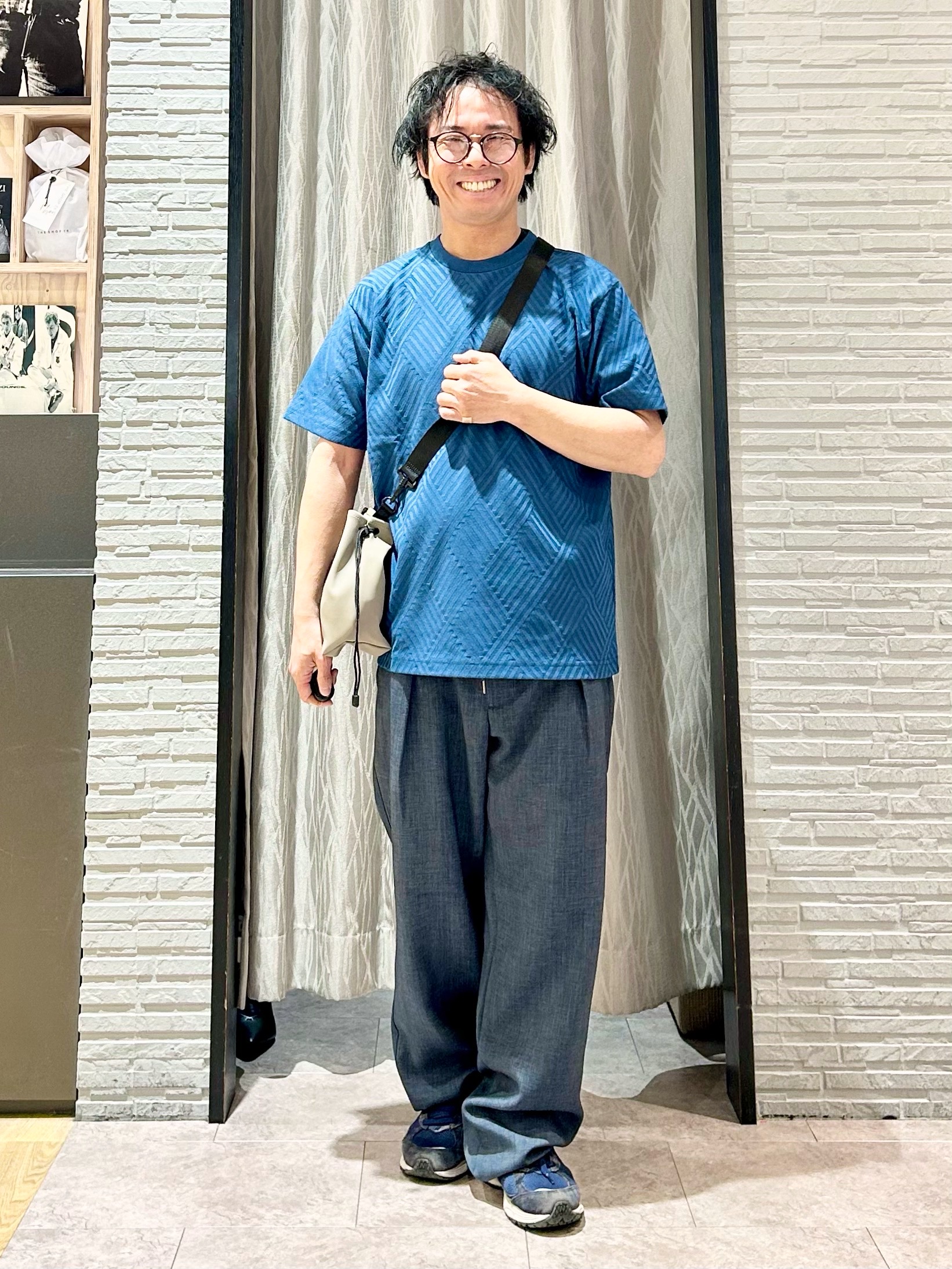 KENJI Iさんの「THE SHOP TK｜【ジャケットインにもおすすめ！】ジャカード リンクス半袖Tシャツ 洗濯機OK」を使ったコーディネート