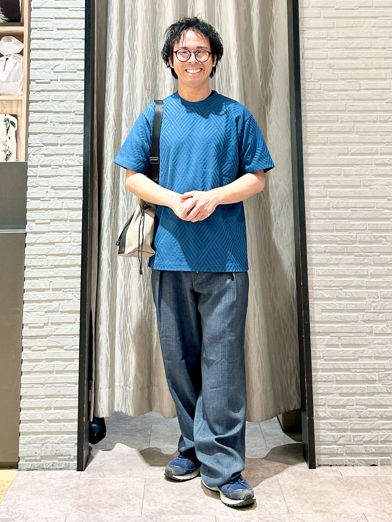 KENJI Iさんの「THE SHOP TK｜【ジャケットインにもおすすめ！】ジャカード リンクス半袖Tシャツ 洗濯機OK」を使ったコーディネート