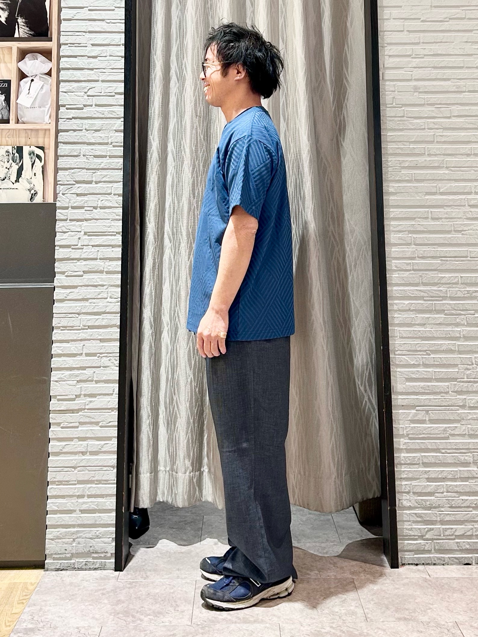 KENJI Iさんの「THE SHOP TK｜【ジャケットインにもおすすめ！】ジャカード リンクス半袖Tシャツ 洗濯機OK」を使ったコーディネート