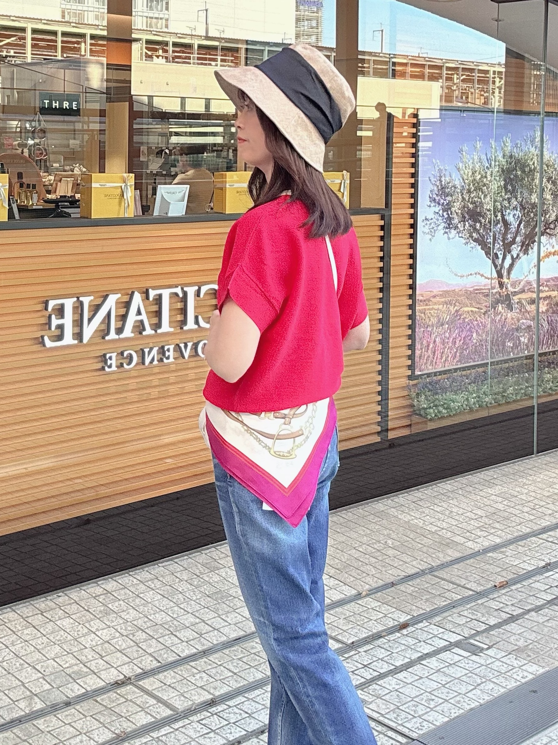 makiさんの「UNTITLED｜【11色展開/体型カバー】前後2WAYフレンチスリーブニット」を使ったコーディネート