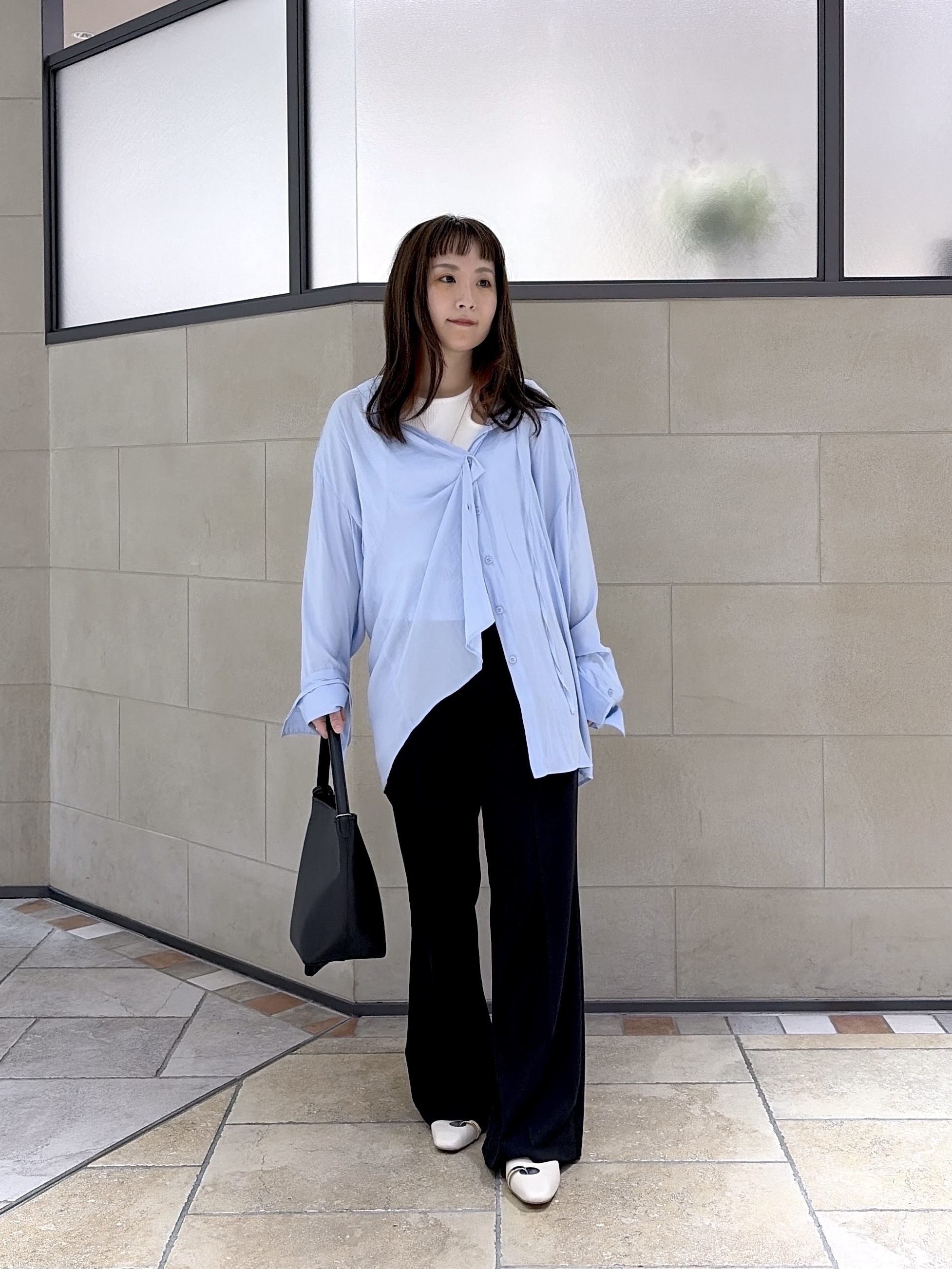 よねさんの「INDIVI｜【一部店舗限定】シアーフードオーバーシャツ」を使ったコーディネート