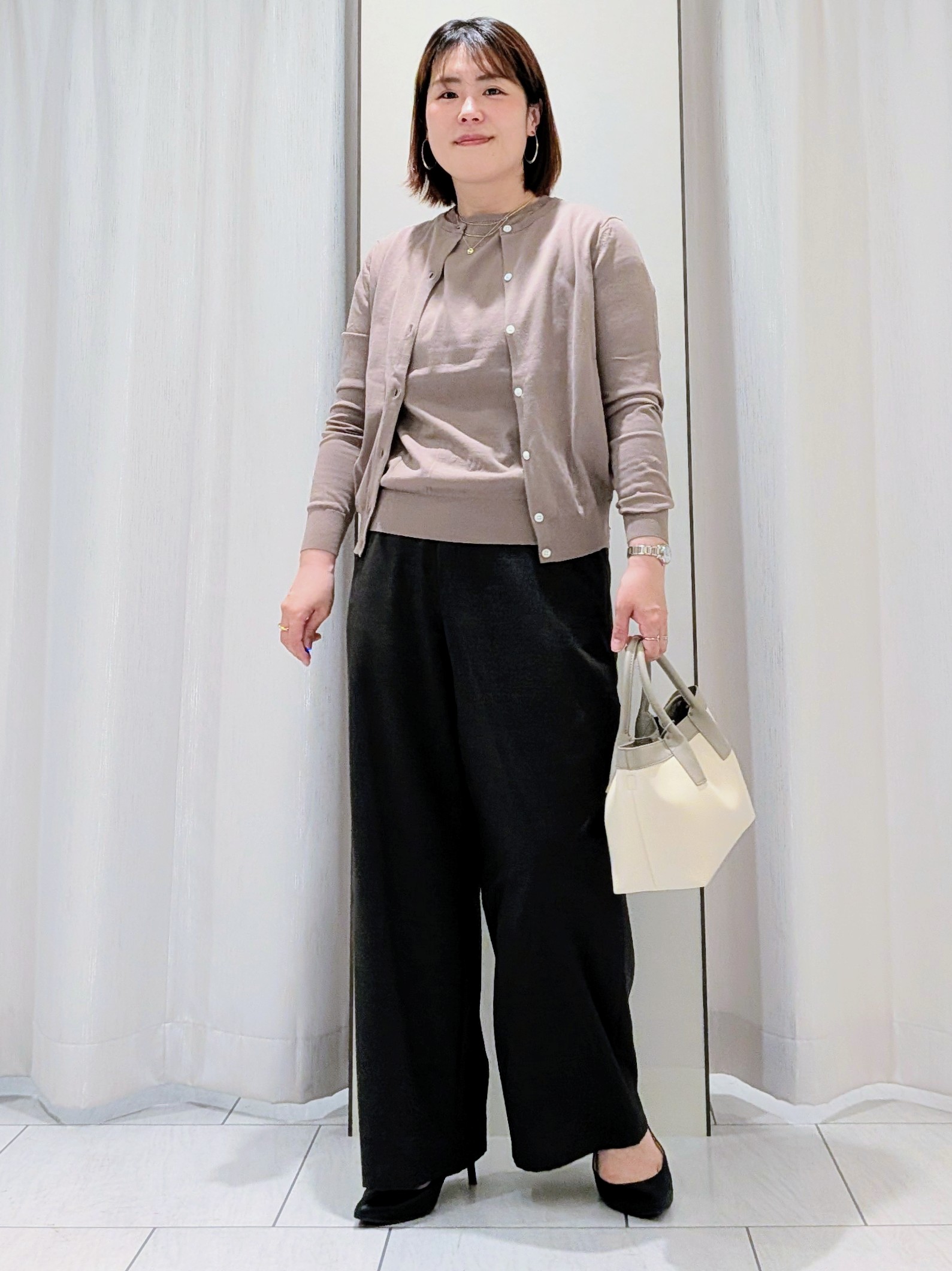 Onumaさんの「UNTITLED｜【9色展開/アンサンブル可】コットンクルーネックカーディガン」を使ったコーディネート